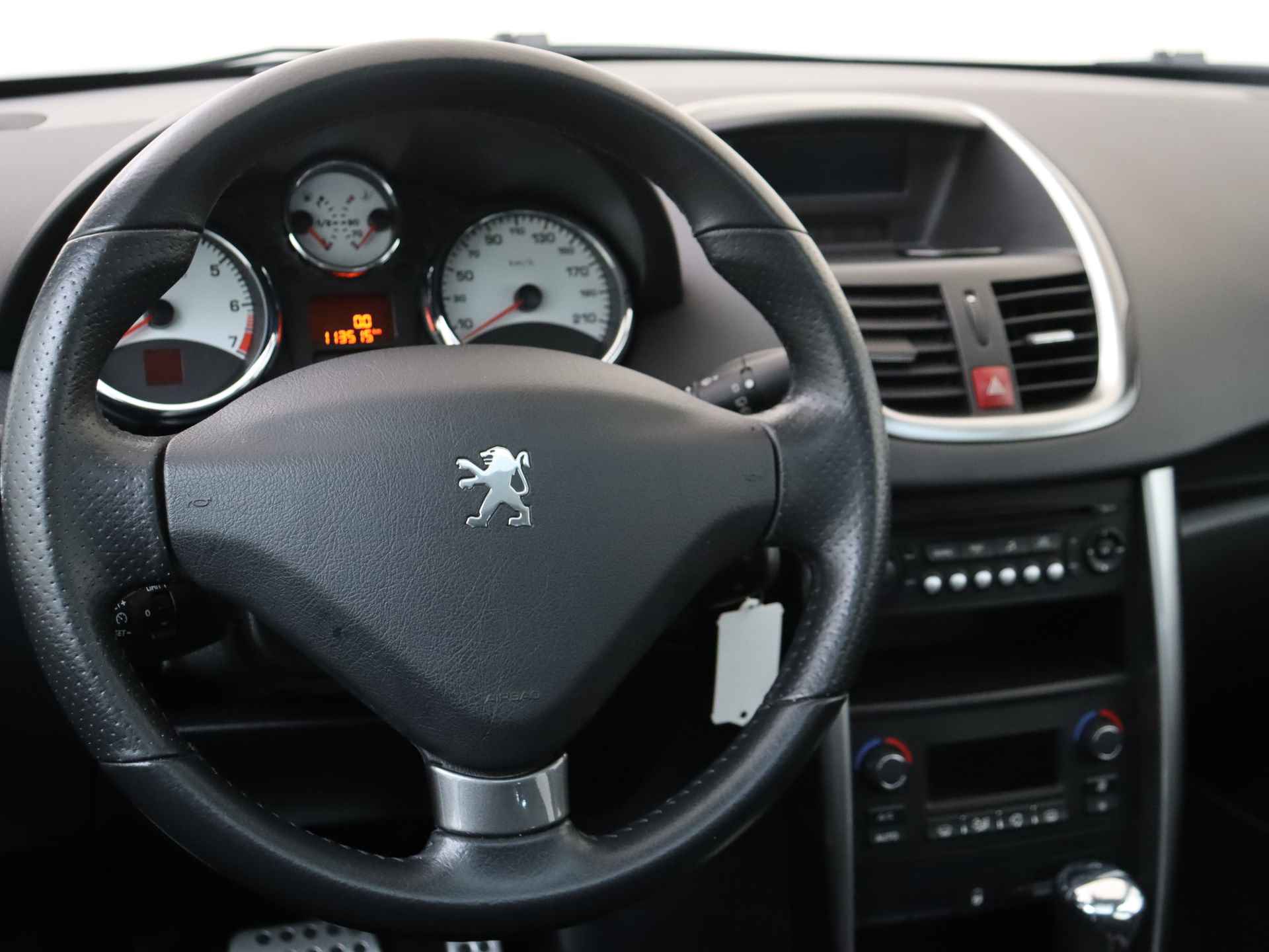 Peugeot 207 1.6 VTi Allure 5 deurs Automaat | Climate Control | Panorama dak - 7/28