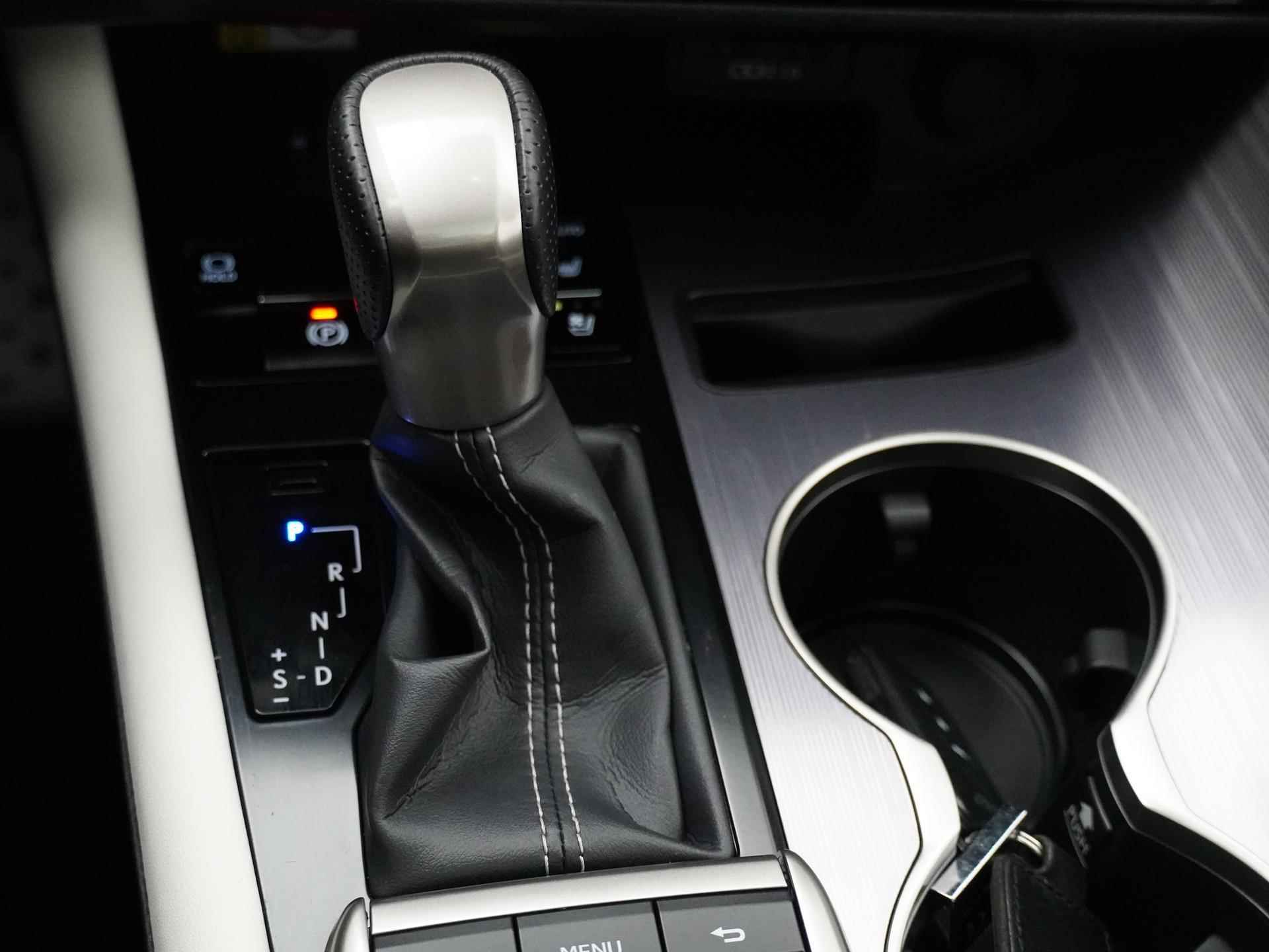 Lexus RX 450h AWD F Sport Premium | Panoramadak | Voertuigvolgsysteem | Mark Levinson | - 28/32