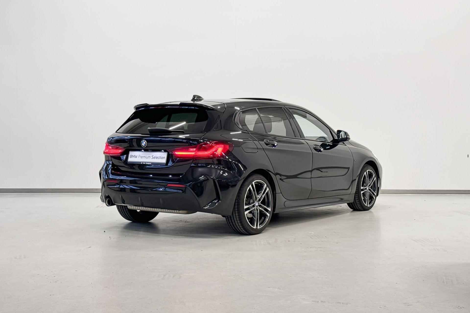 BMW 1 Serie 5-deurs 118i Business Edition M Sportpakket Aut. - 2/17