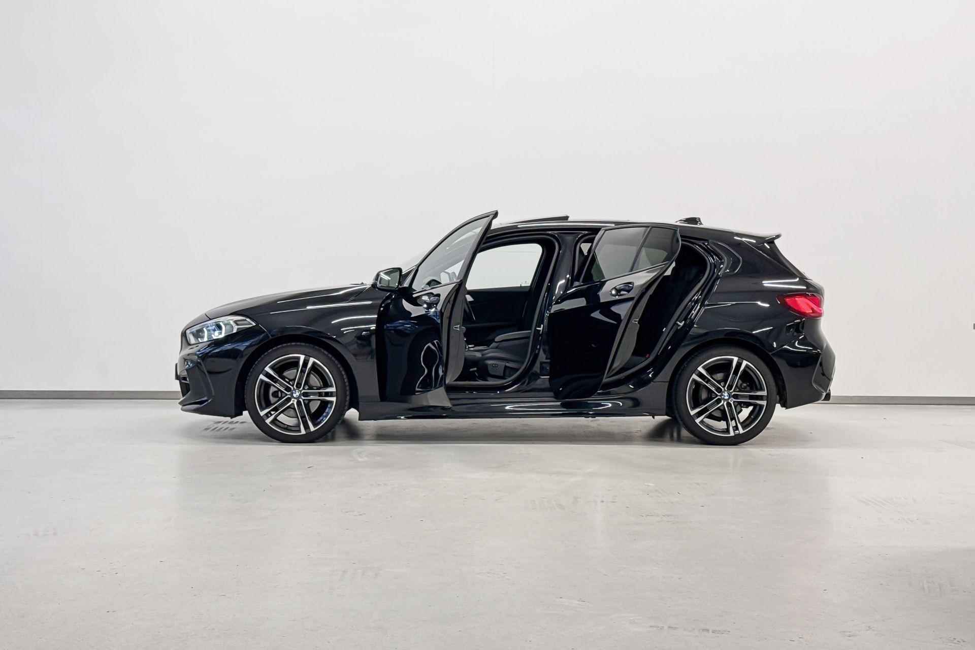 BMW 1 Serie 5-deurs 118i Business Edition M Sportpakket Aut. - 17/17