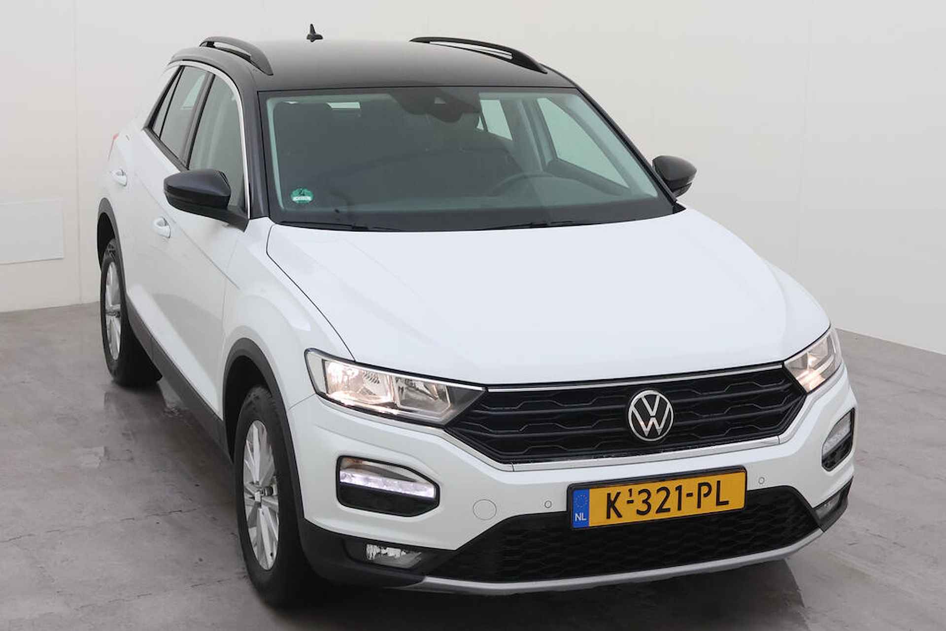 Volkswagen T-Roc 1.0 TSI Style Wit/ Zwart dak/ Clima/ Navi/ Camera/ Parkeersensor  A/ 16 lmv - 5/9