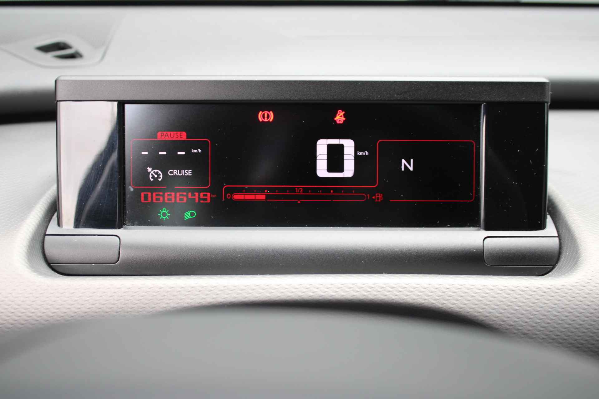 Citroën C4 Cactus 1.2 e-VTi 82pk Feel Automaat | NAVI | CAMERA | CLIMA | CRUISE | PDC | LED DAGRIJVERLICHTING | LICHTMETAAL | - 16/21
