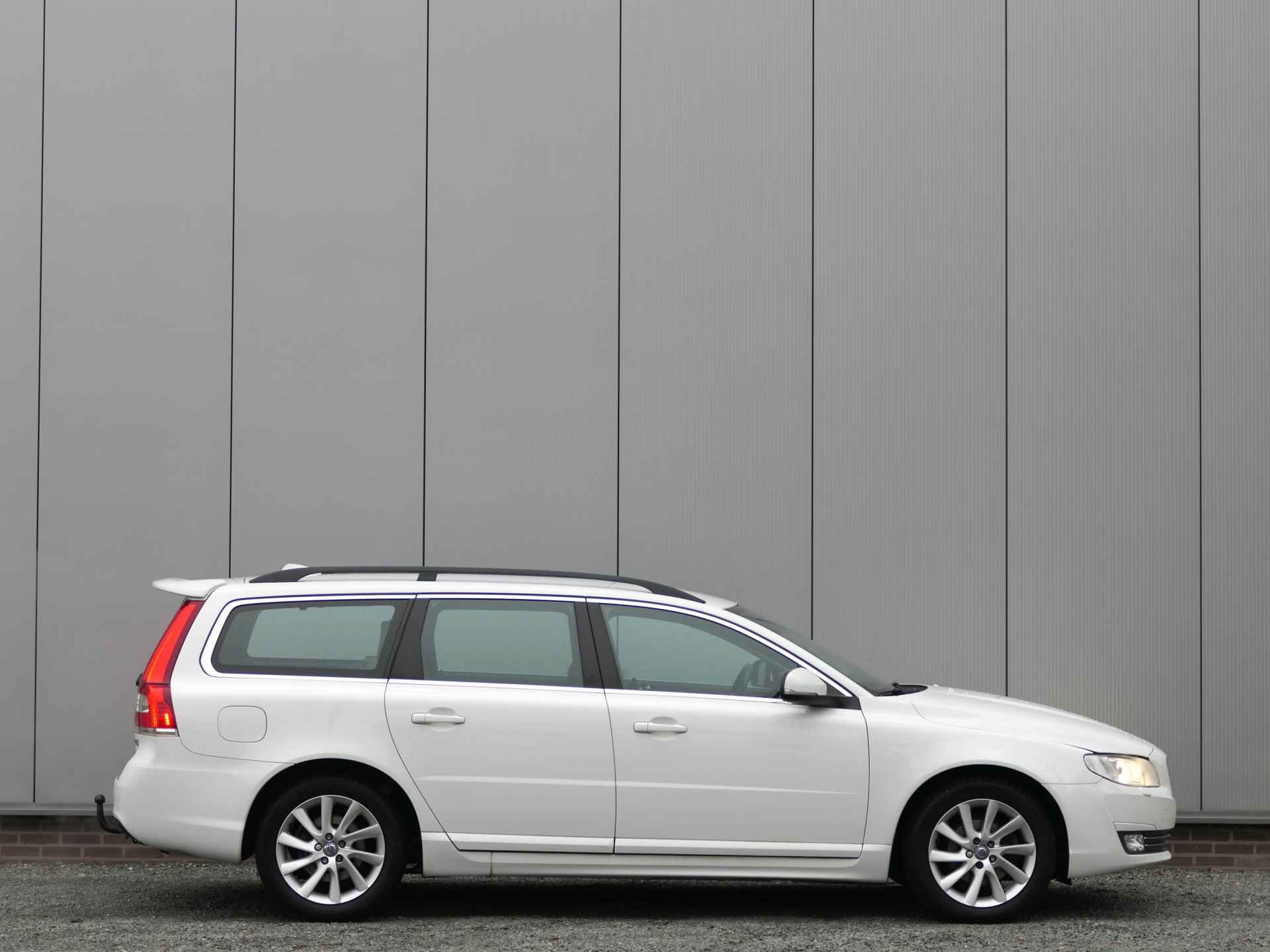 Volvo V70 2.0 T4 Dynamic Edition Navi / Standkachel / Stoel & stuurverwarming - 7/14