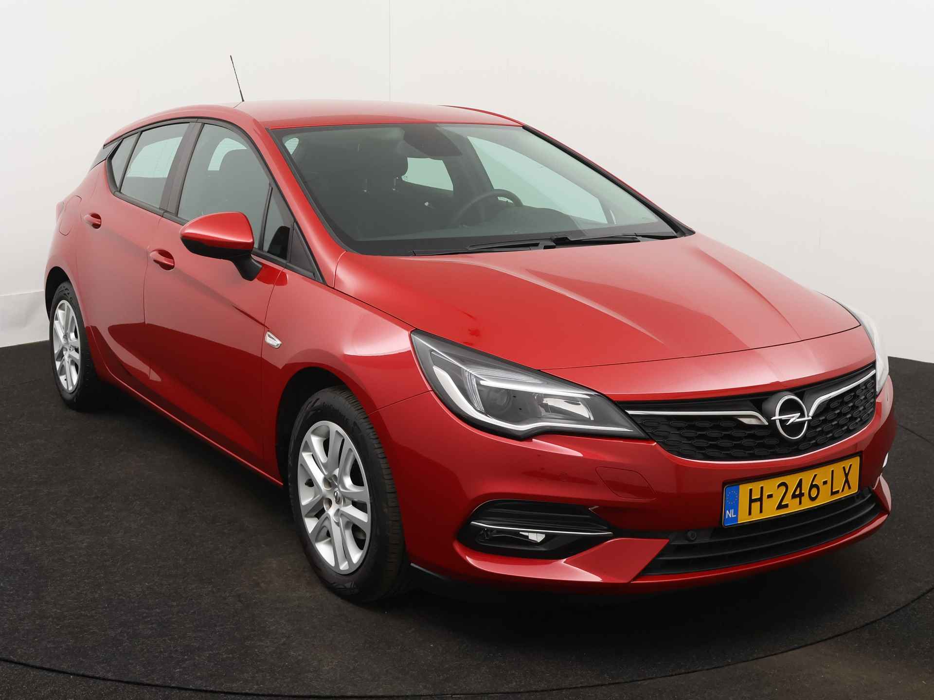 Opel Astra 1.2 Business Edition | Navigatie | Climate control | Cruise control | Camera | - 29/44