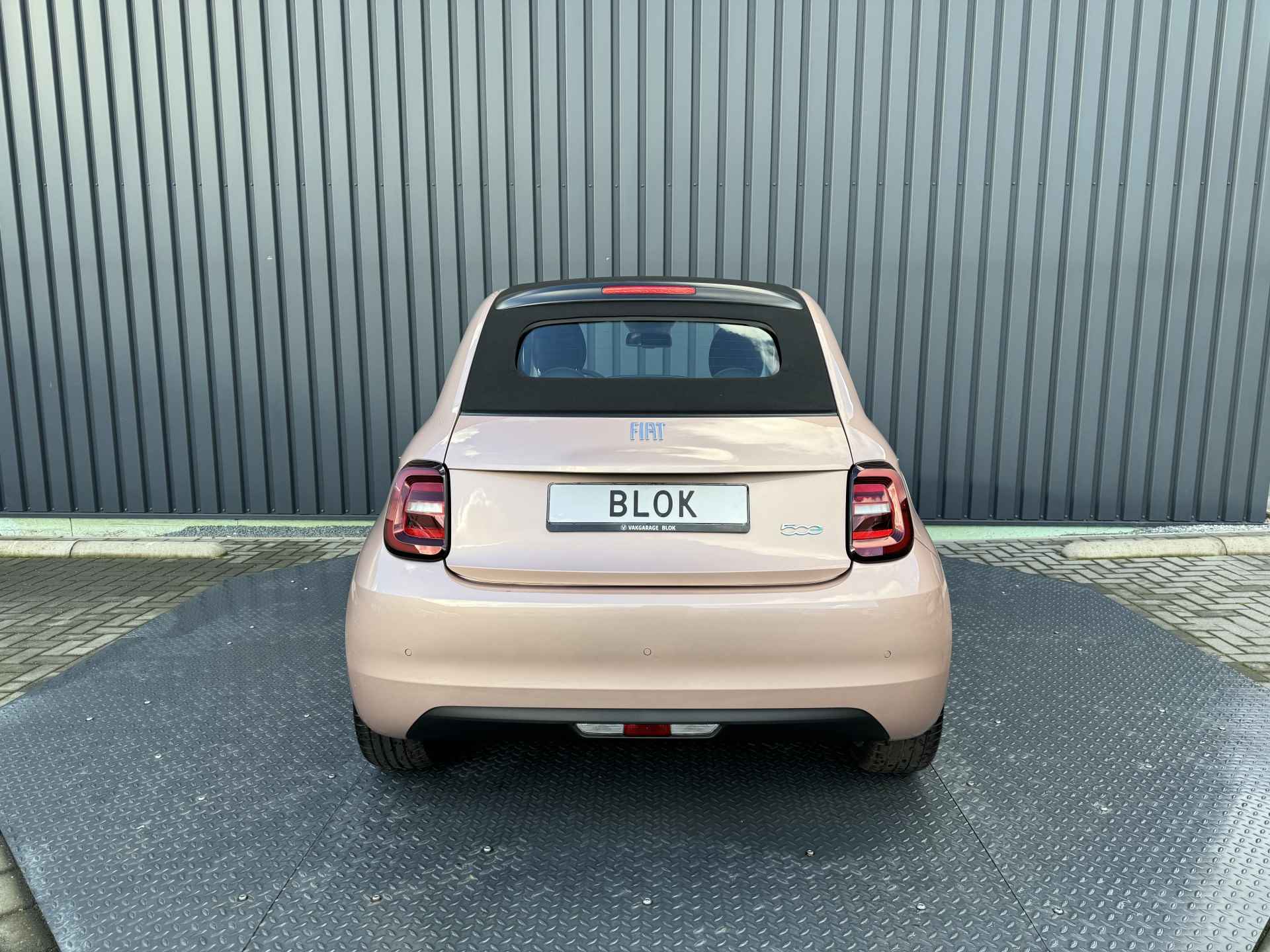 Fiat 500C Icon Plus 118 pk / 42 kWh | Ora Rosa | 12.300km | Nieuwstaat | Rijklaar!! - 11/34
