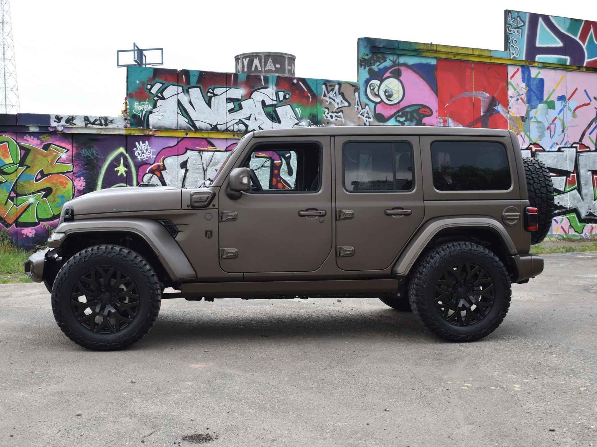 Jeep Wrangler BRUTE Custom Conversion SKYVIEW 4XE 380 PK, FULL OPTIONS - 42/55