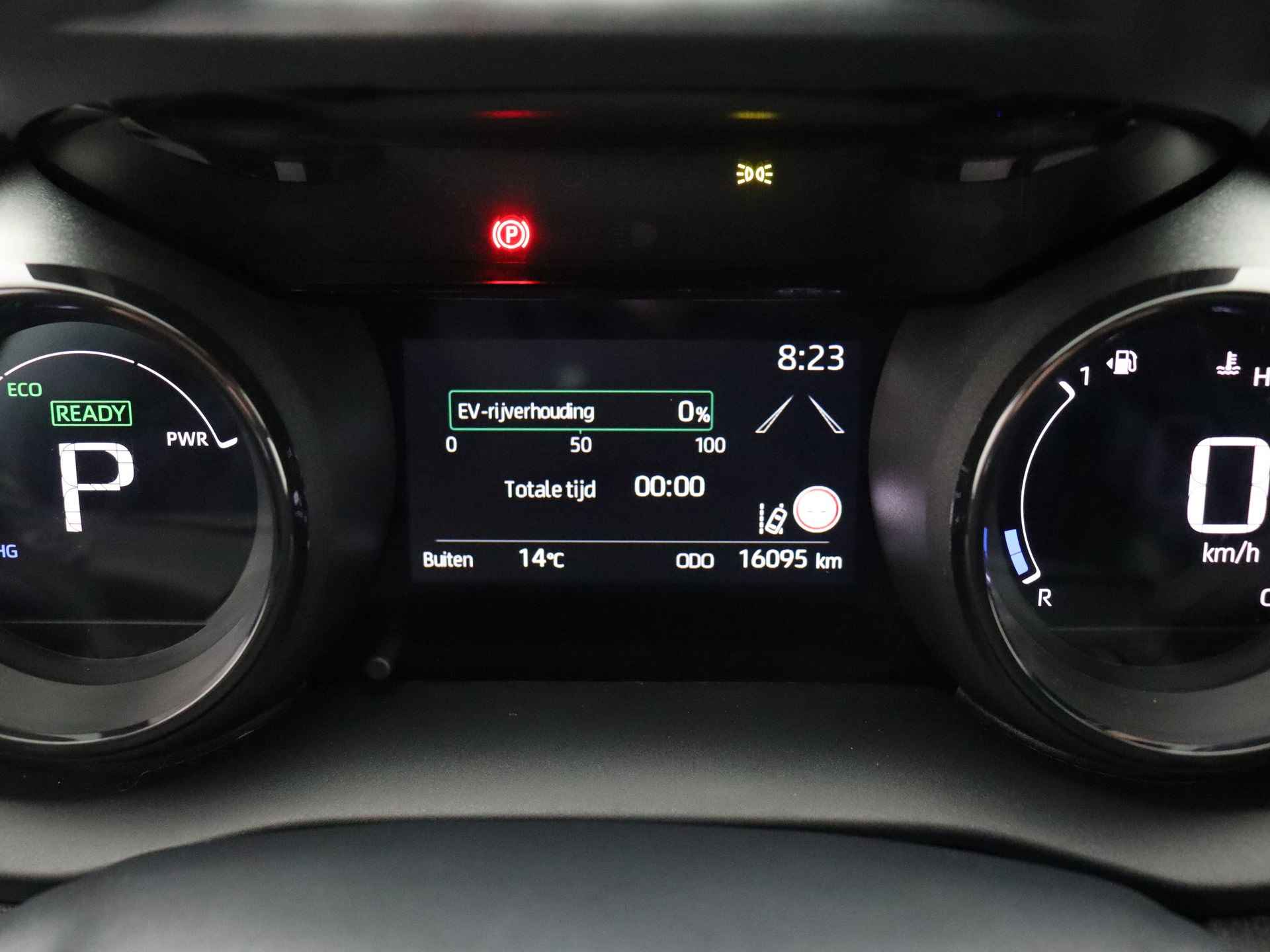 Toyota Yaris 1.5 Hybrid Executive (Apple Carplay / Stoelverwarming / Camera / ACC / Navi Online / 17 Inch) - 12/51