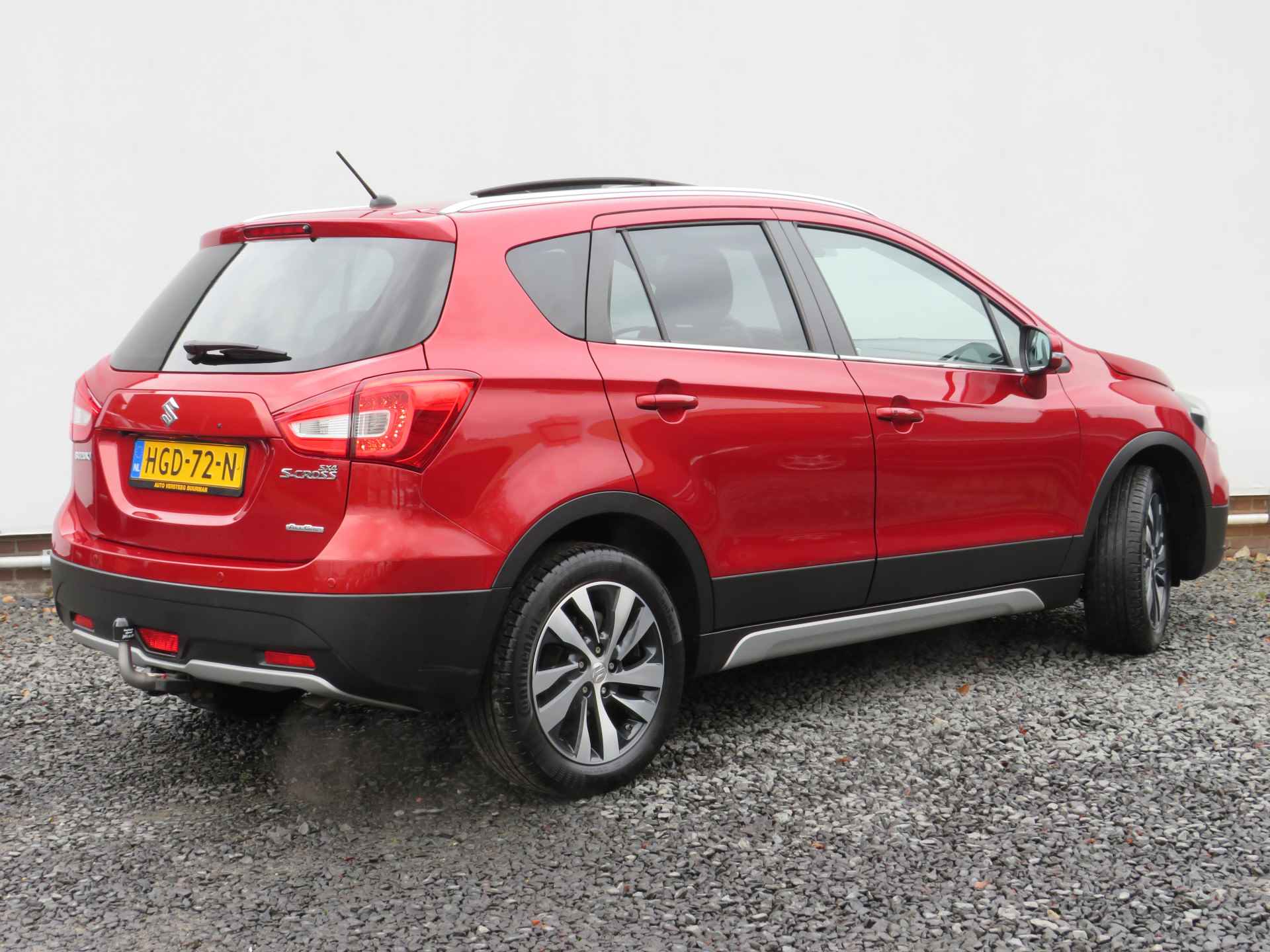 Suzuki S-Cross 1.4 Boosterjet AllGrip Stijl / Style, Automaat, Trekhaak, Panoramadak, Navigatie, Parkeersensoren en Camera - 3/38