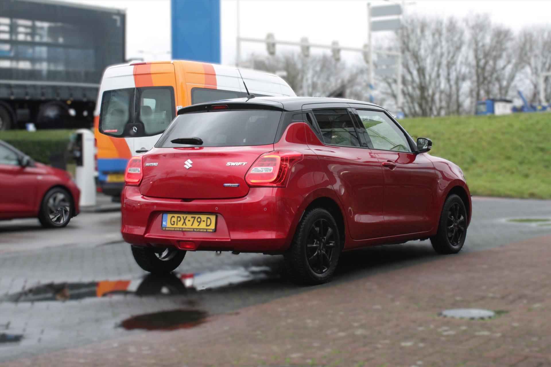 SUZUKI Swift 1.2 DualJet 83pk Smart Hybrid S&S Style - 8/33