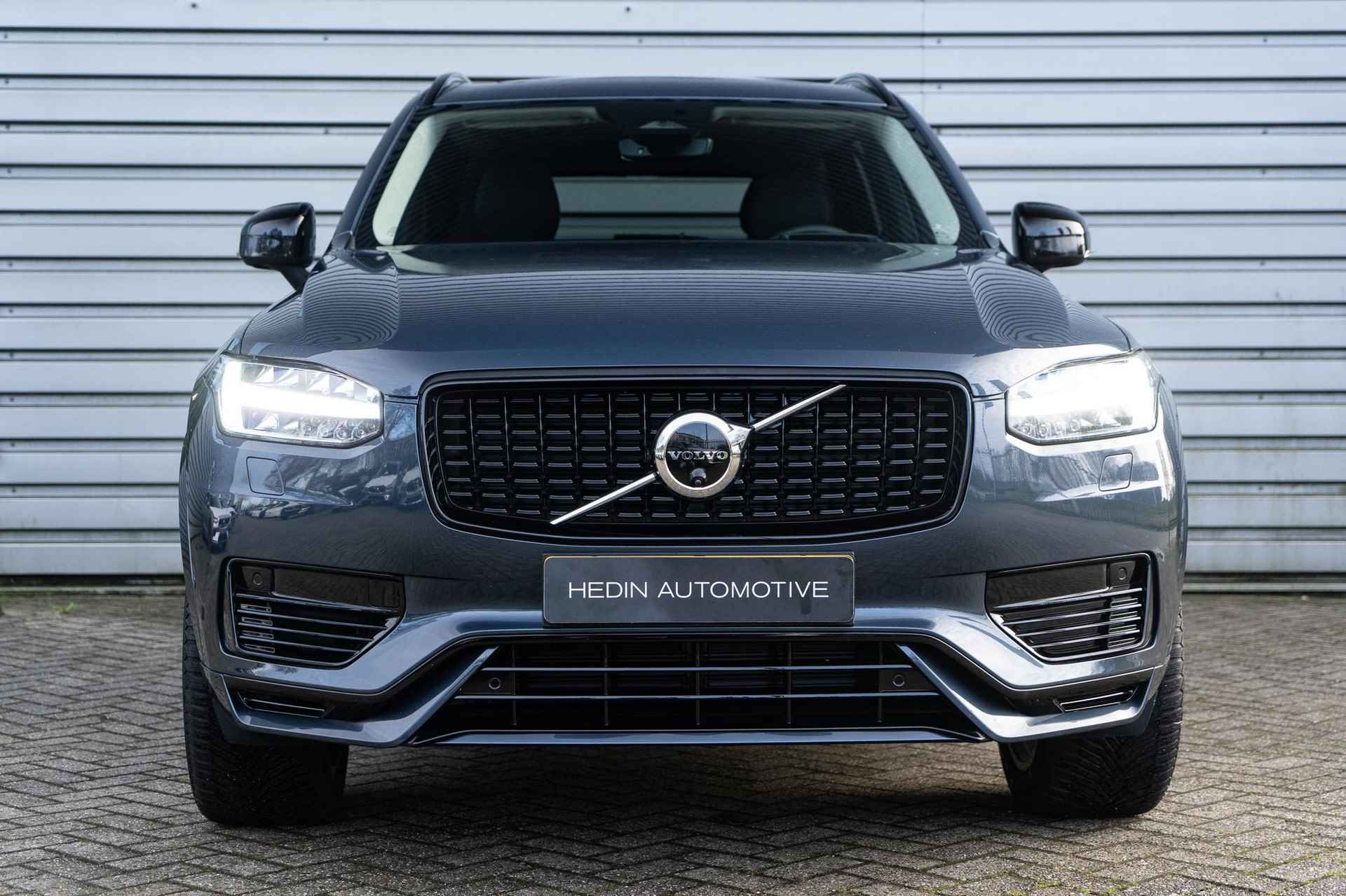 Volvo XC90 2.0 T8 Recharge AWD Ultimate Dark | Luchtvering | Head-Up Display | 360 Camera | Glazen Schuifdak | Harman/Kardon | - 2/30