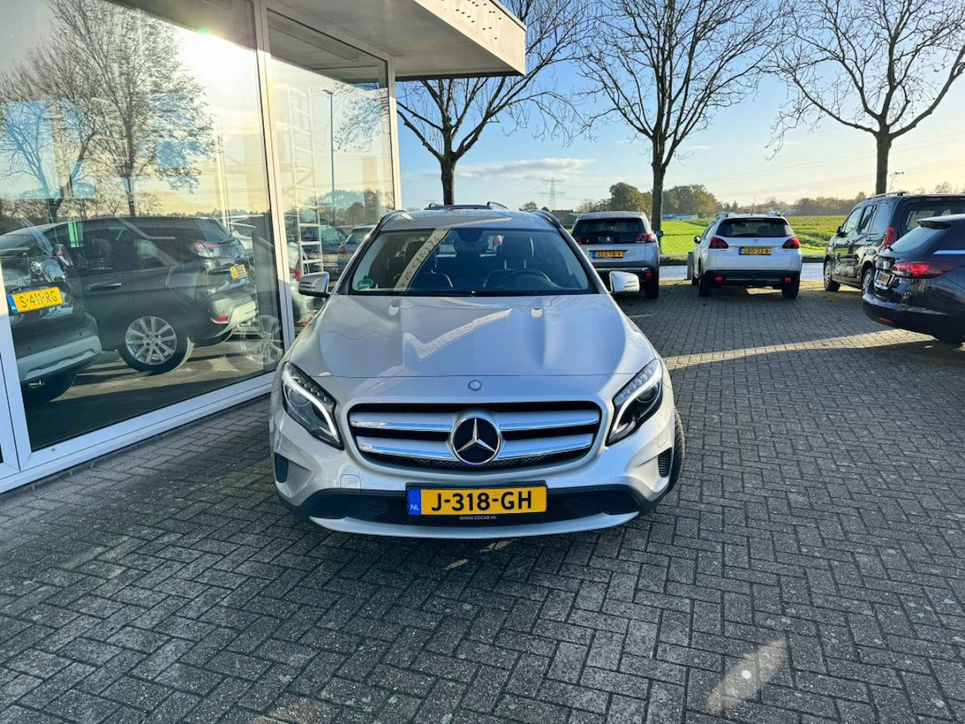 MERCEDES-BENZ Gla-klasse 200 PRESTIGE- ALL IN PRIJS - 12 MAANDEN BOVAG GARANTIE - 2/28