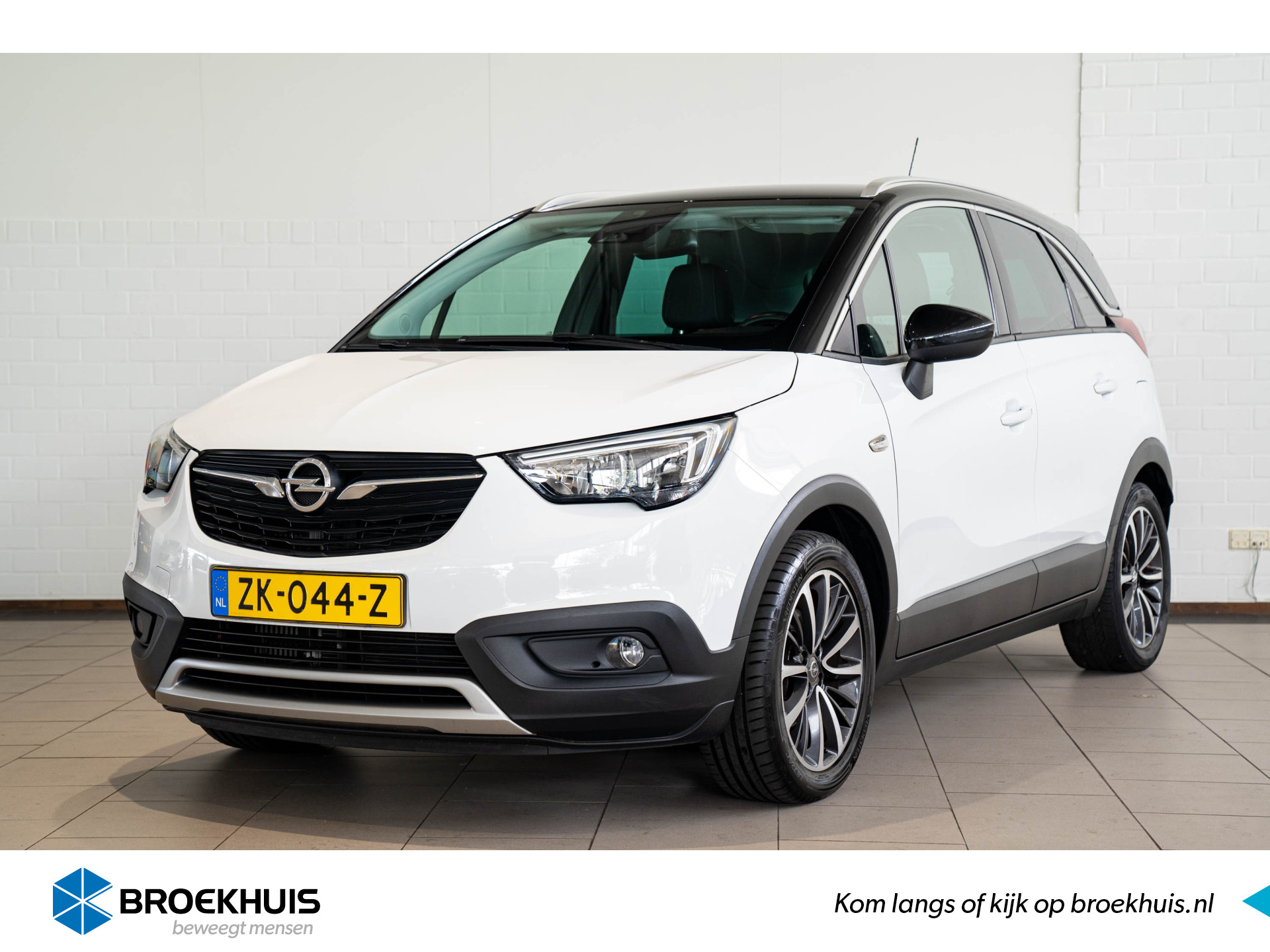 Opel Crossland X 1.2 Turbo 120 Jaar Edition | Trekhaak Afneembaar | AGR Comfortstoelen | Navigatie | Parkeersensoren | Climate Controle |