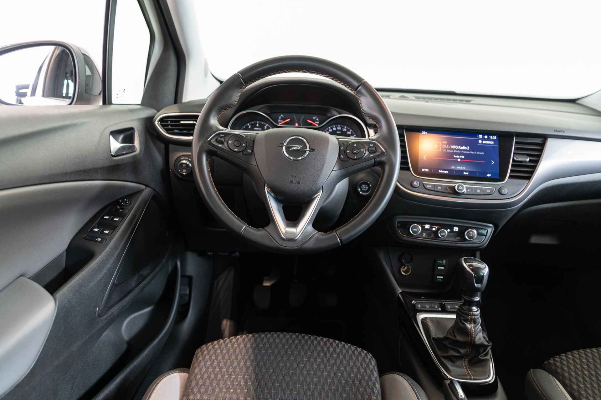 Opel Crossland X 1.2 Turbo 120 Jaar Edition | Trekhaak Afneembaar | AGR Comfortstoelen | Navigatie | Parkeersensoren | Climate Controle | - 35/36