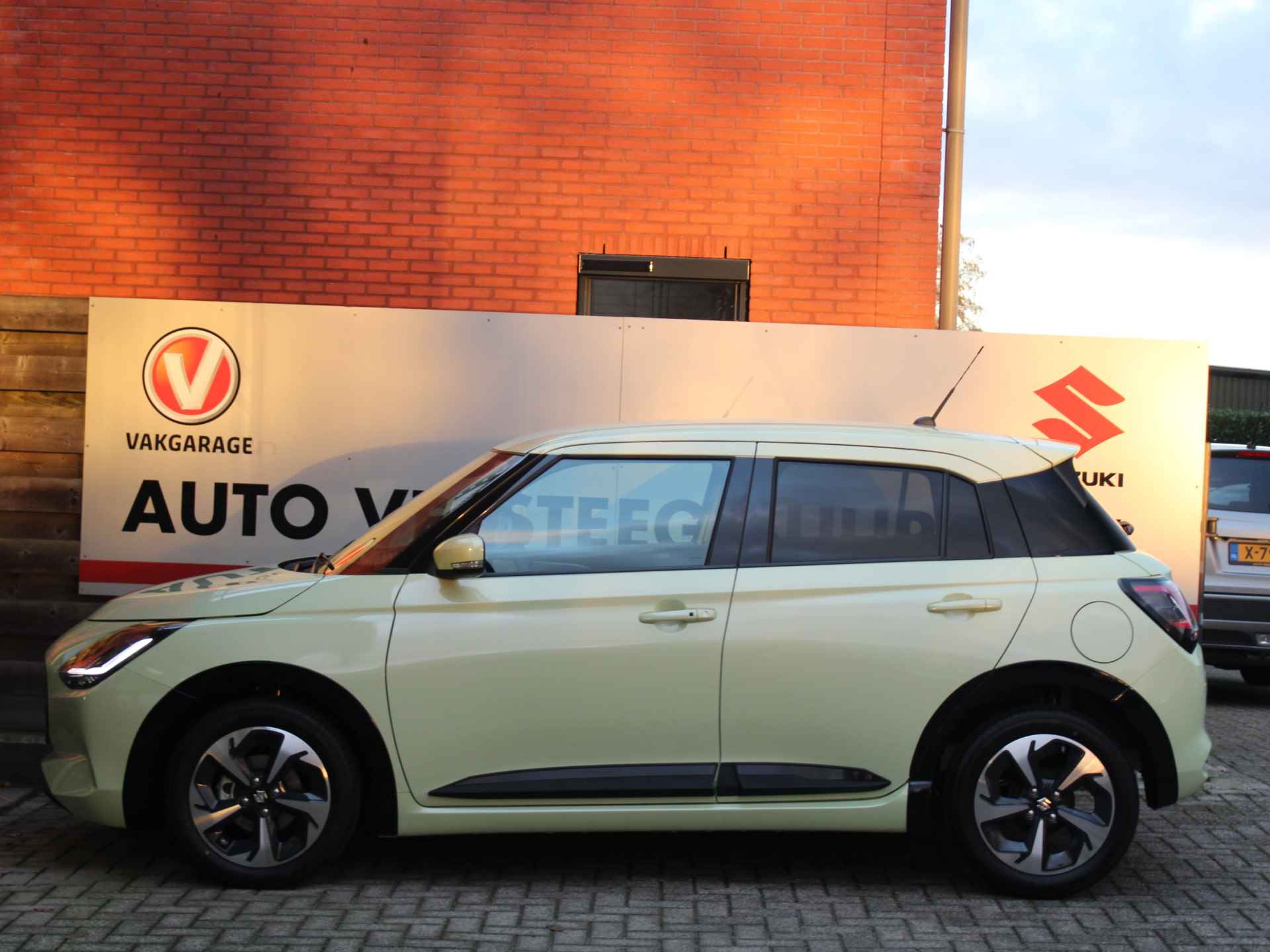 Suzuki Swift 1.2 Style Smart Hybrid GT Pakket Lichtmetalen velgen, Camera, 6 jaar garantie! - 3/15