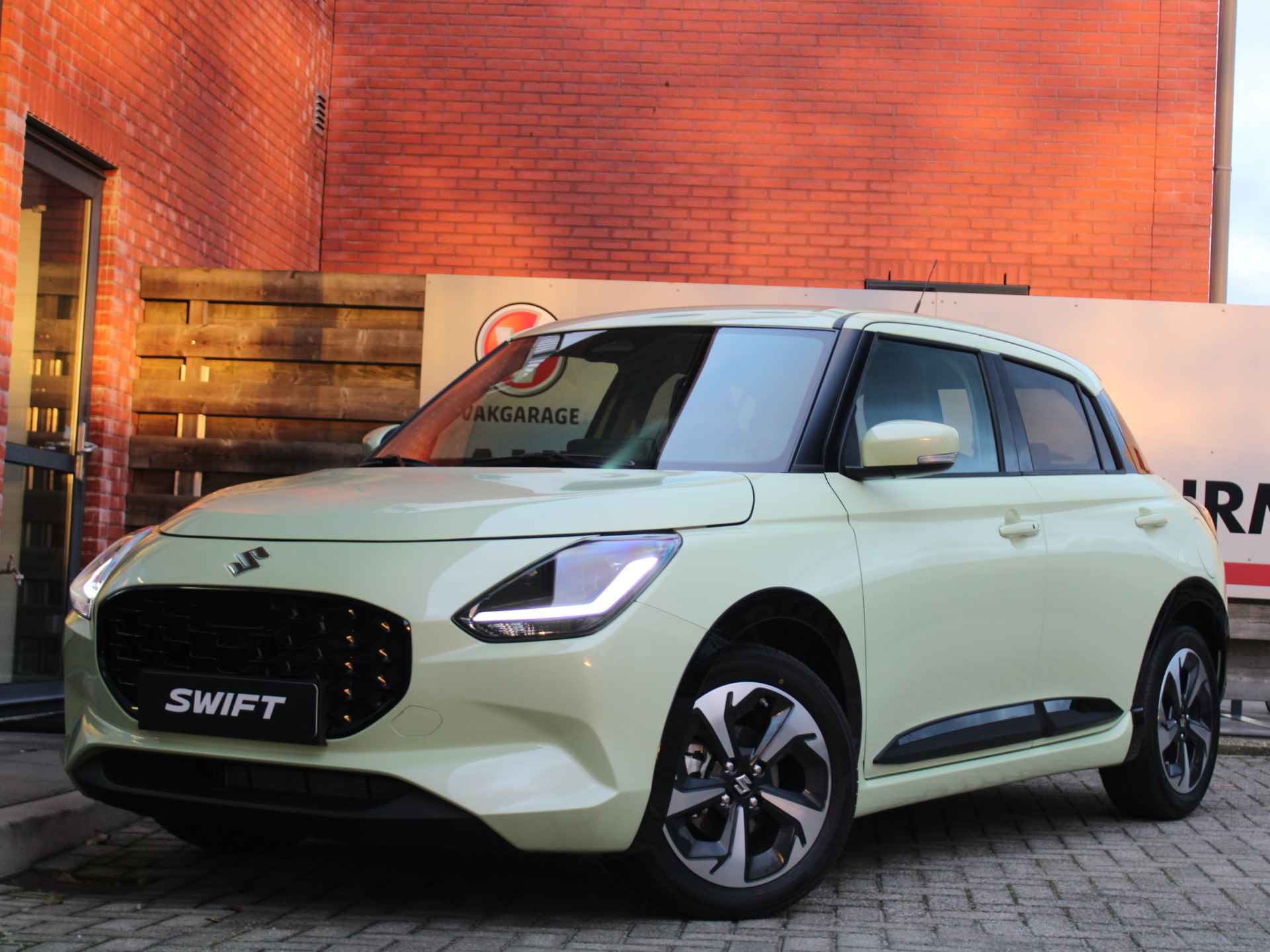 Suzuki Swift 1.2 Style Smart Hybrid GT Pakket Lichtmetalen velgen, Camera, 6 jaar garantie! - 11/15