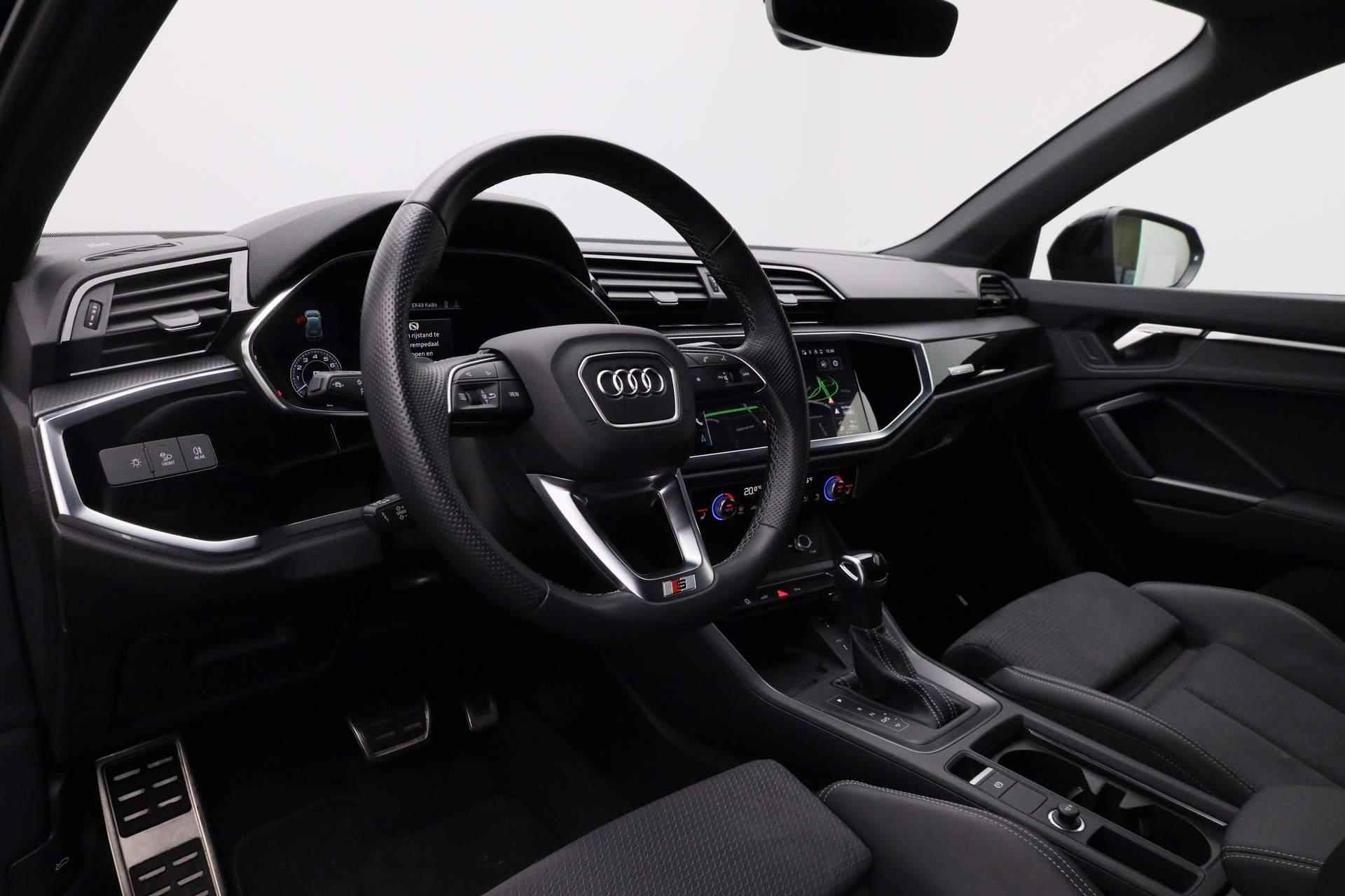 Audi Q3 45 TFSI e 245PK S-tronic S edition / S-Line | Pano | Trekhaak | SONOS | 360 camera | Matrix LED | Keyless | 20 inch | Zwart optiek - 3/50