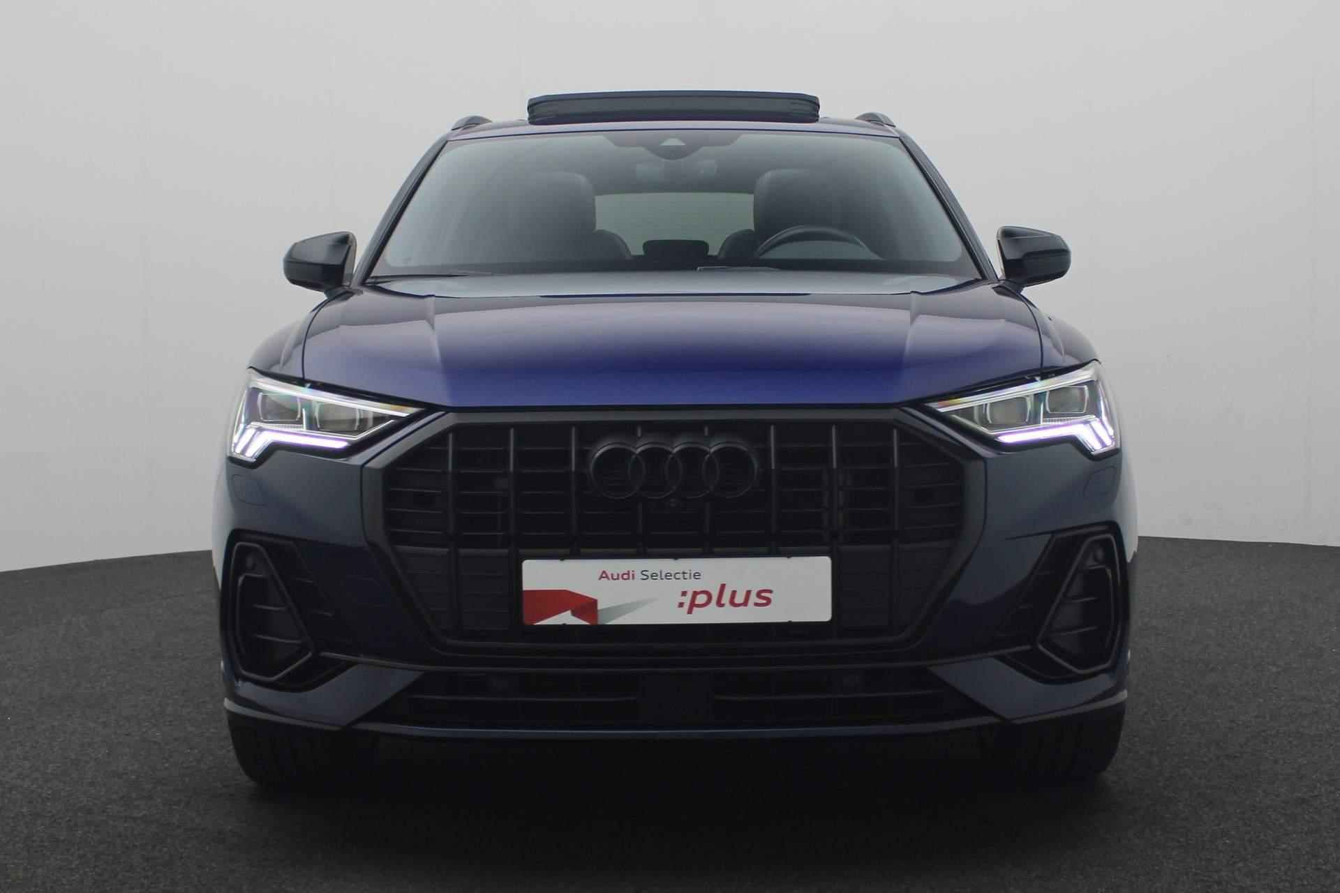 Audi Q3 45 TFSI e 245PK S-tronic S edition / S-Line | Pano | Trekhaak | SONOS | 360 camera | Matrix LED | Keyless | 20 inch | Zwart optiek - 24/50