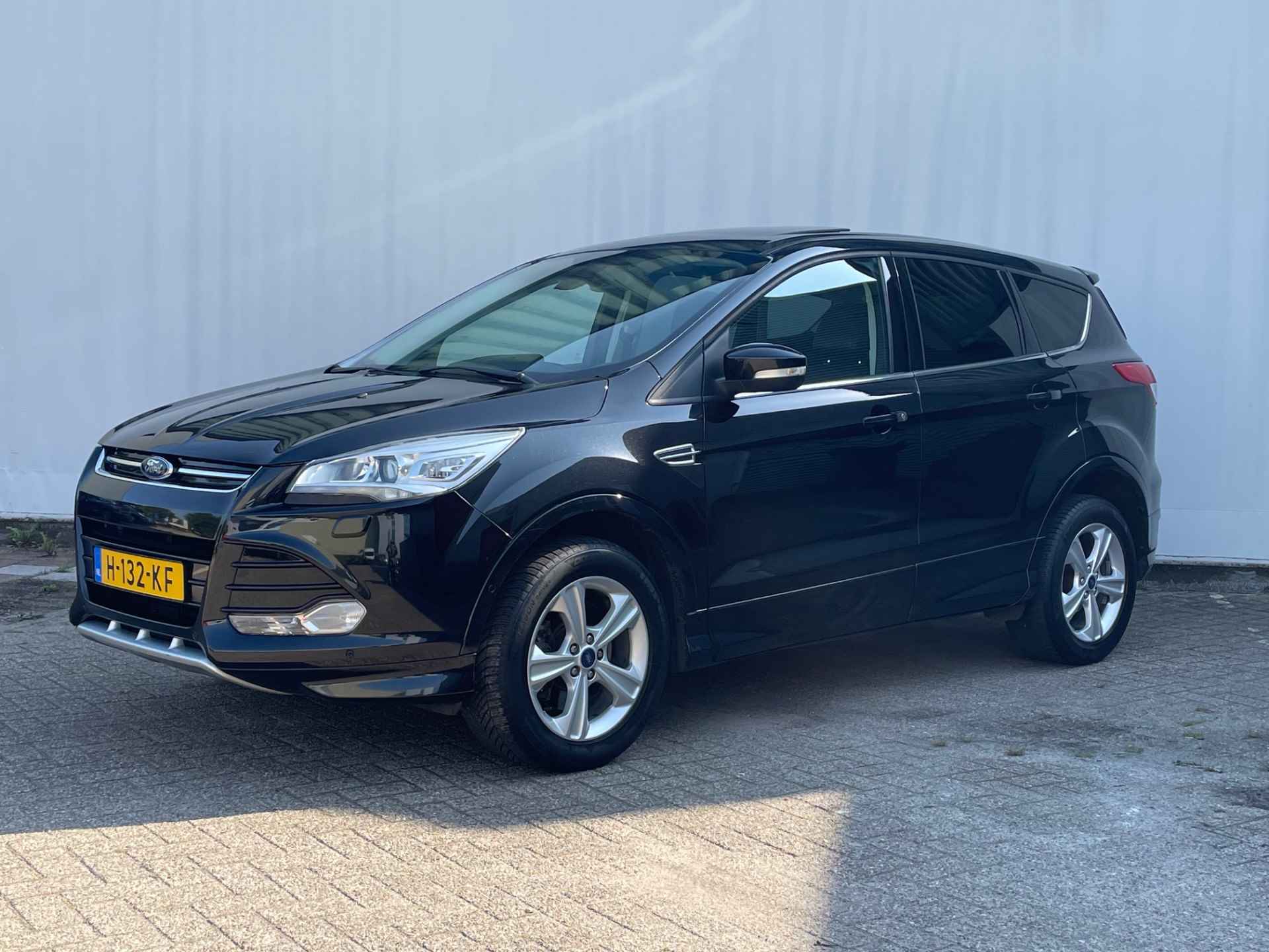 Ford Kuga 1.5 Titanium Plus 4WD Pano/leer/nav - 2/28