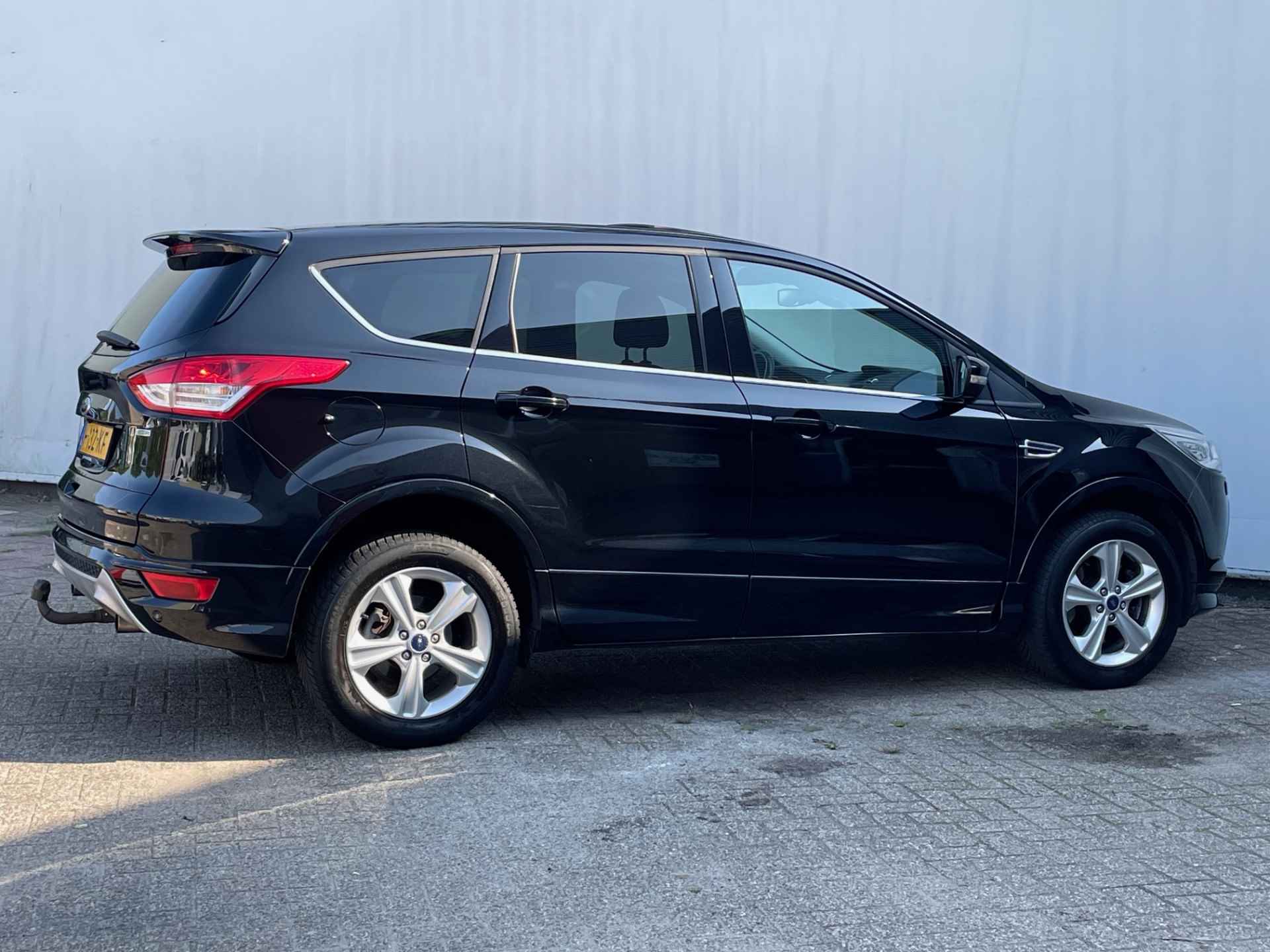 Ford Kuga 1.5 Titanium Plus 4WD Pano/leer/nav - 6/28