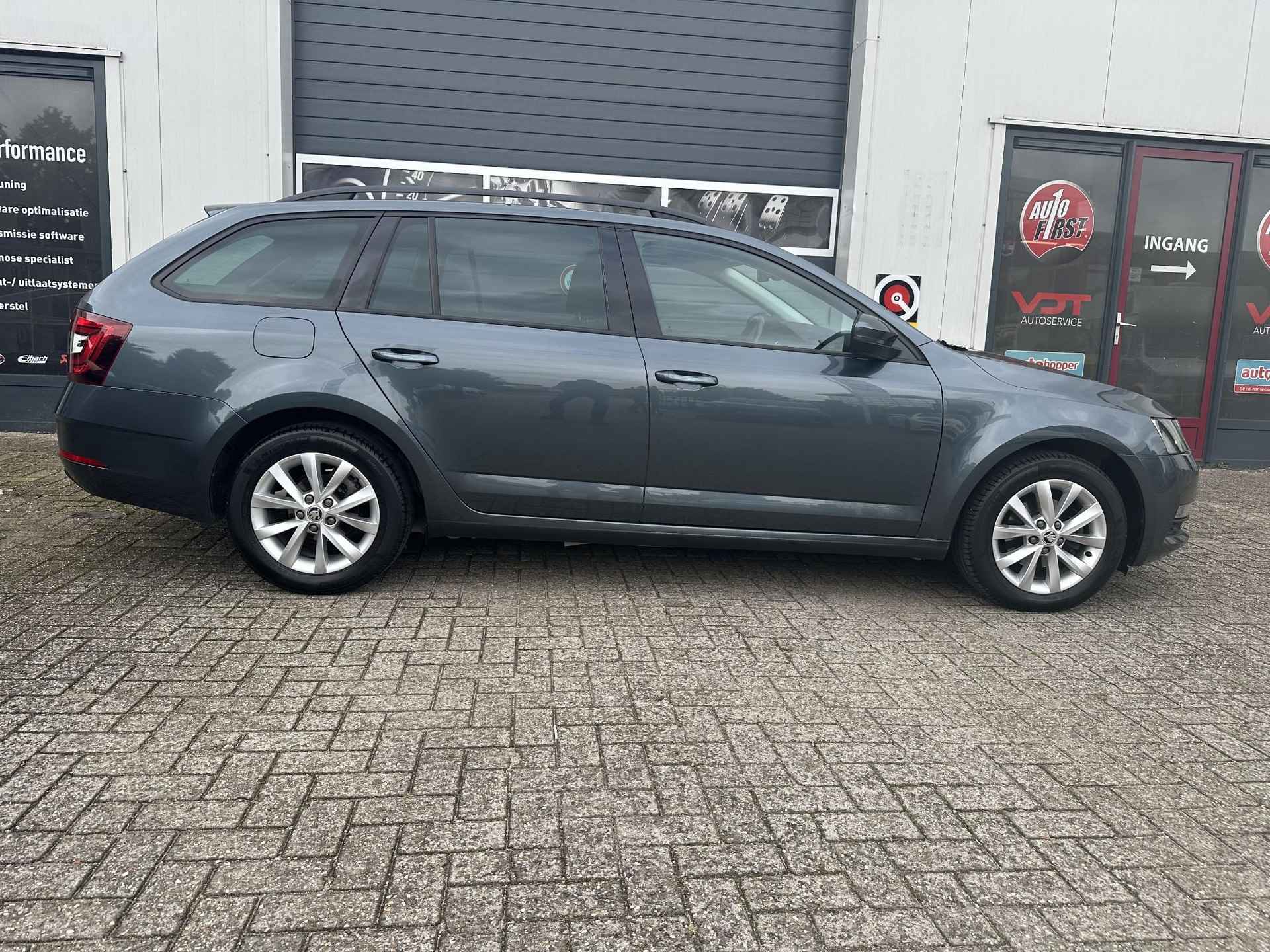 Skoda Octavia Combi 1.6 TDI Ambition Business|navi|stoelverwarming|dsg - 6/19