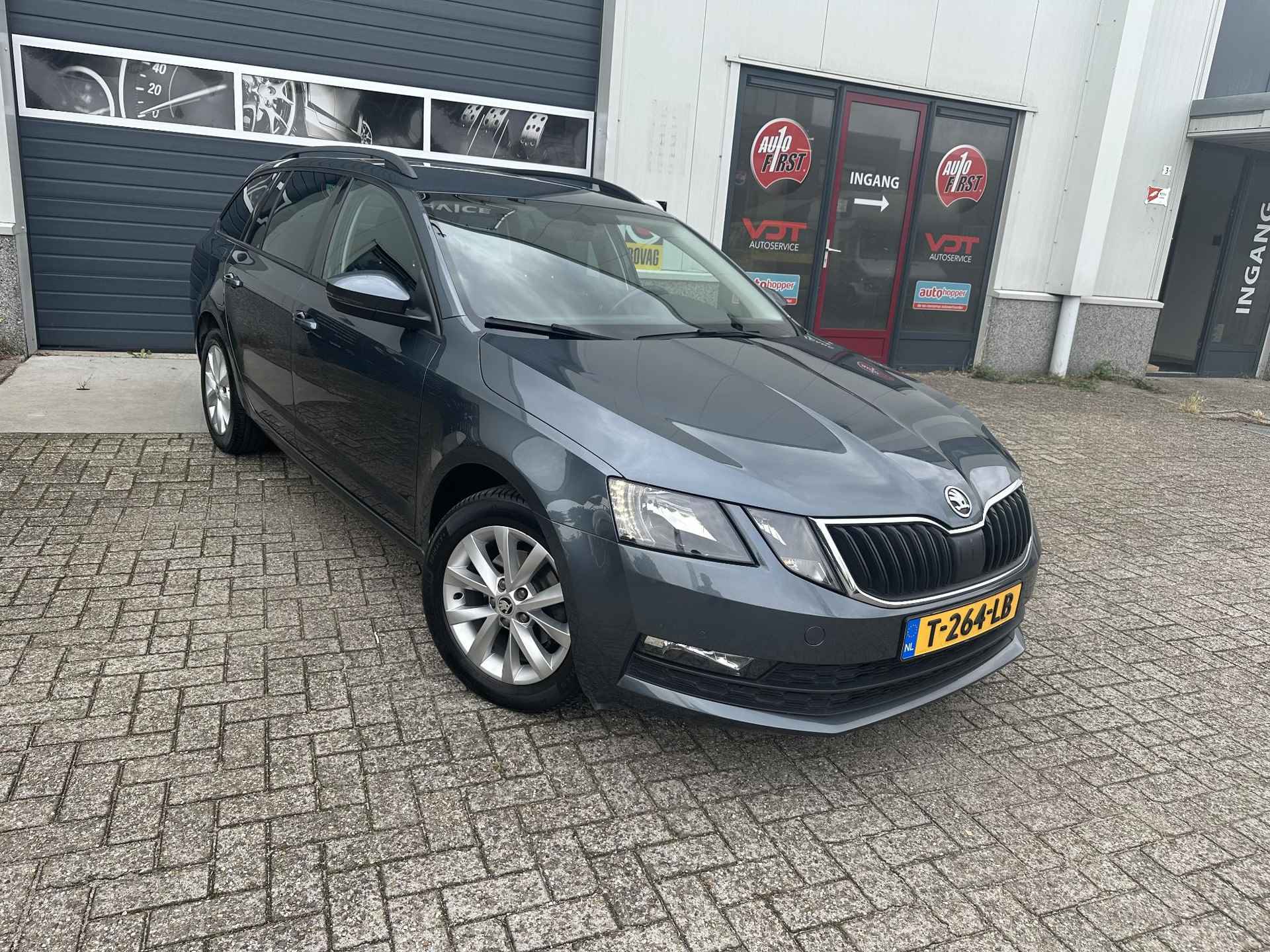 Skoda Octavia Combi 1.6 TDI Ambition Business|navi|stoelverwarming|dsg - 2/19