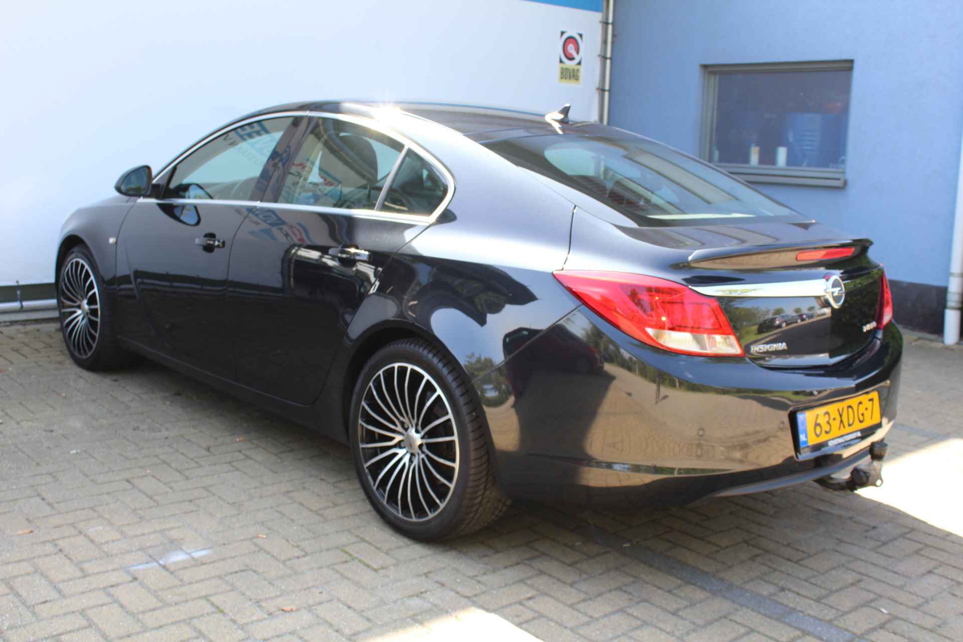 Opel Insignia 1.6 T Cosmo | Airco | Navigatie | Cruise controle | Parkeersensoren V+A | Trekhaak | 19 Inch LMV | Origineel NL auto | NAP | - 8/52