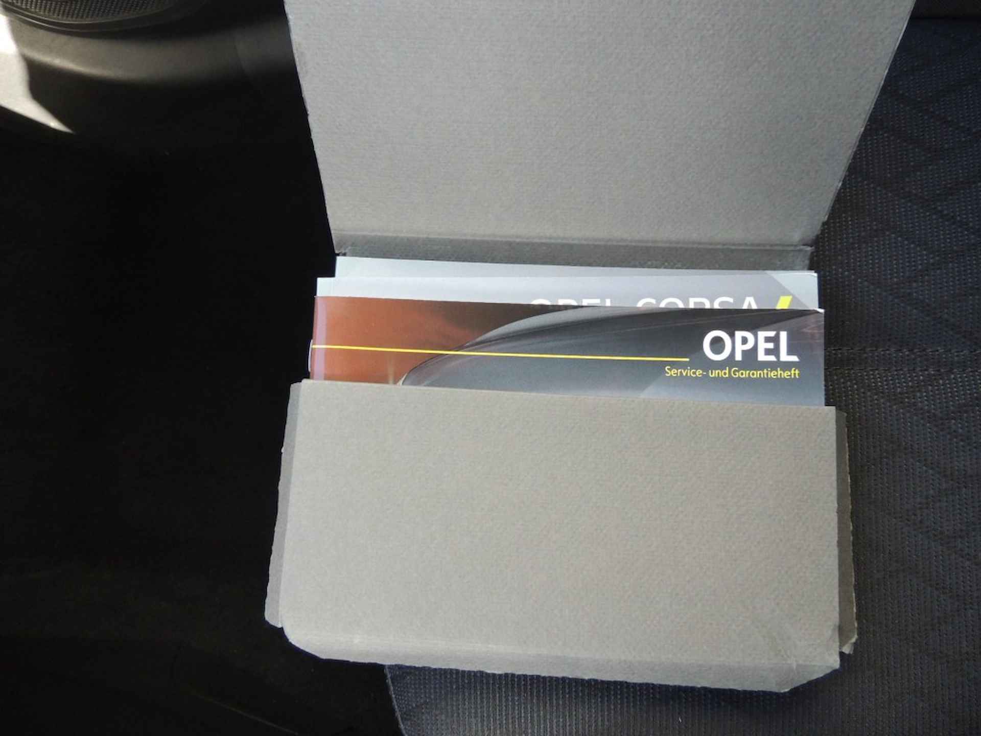 OPEL Astra 110 PK  EDITION Led  Winterpack Zeer fraaie complete (nw staat a - 4/21
