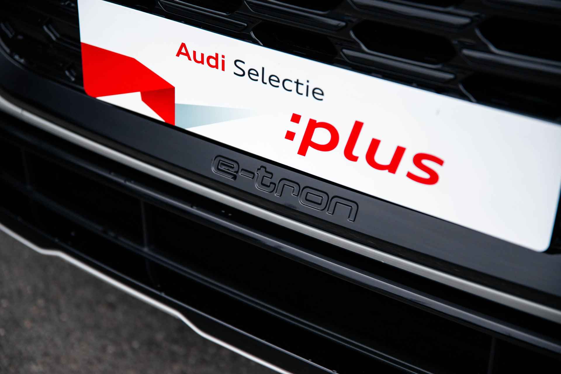 Audi Q8 Sportback e-tron 55 quattro 408 1AT S edition - 25/74