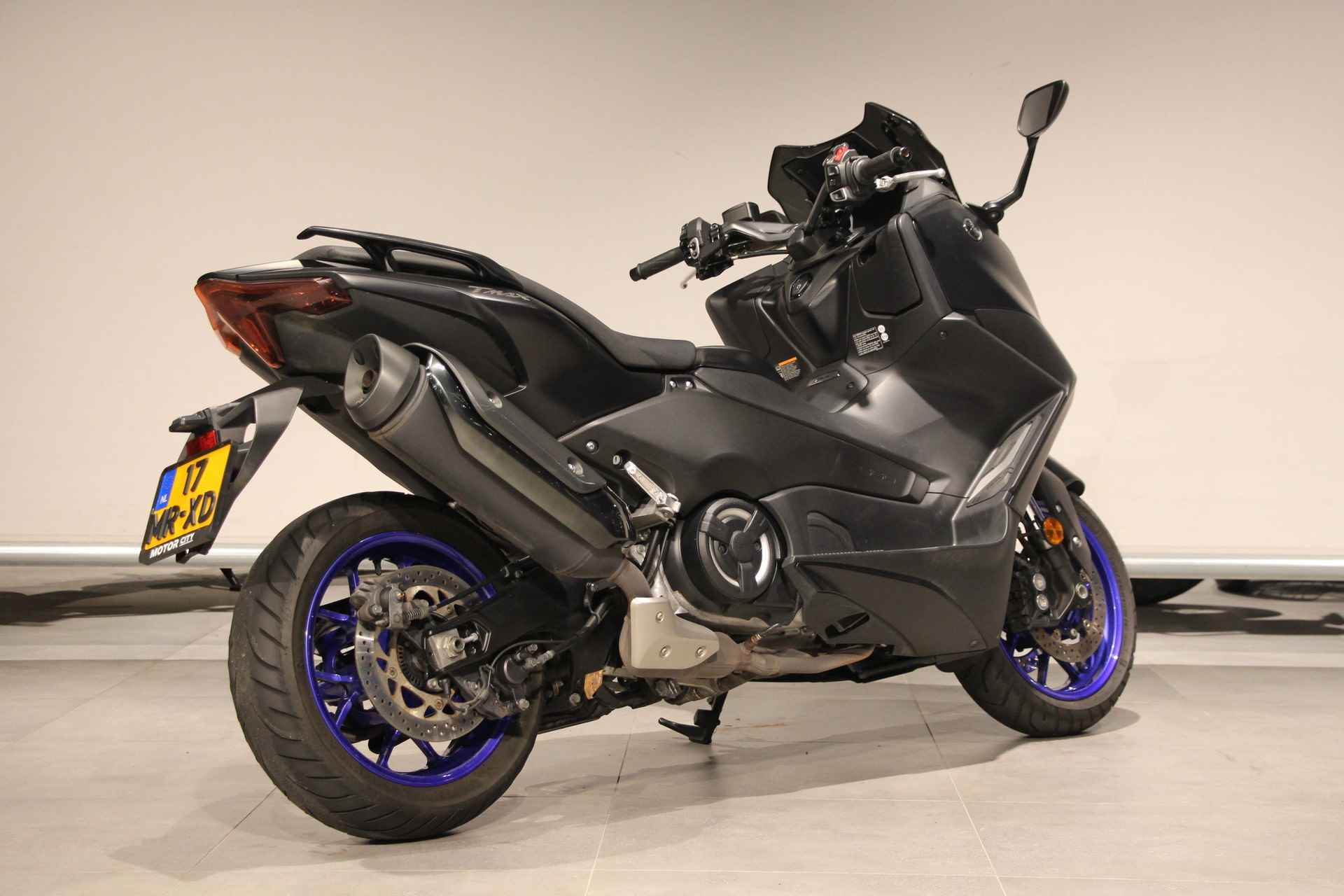 Yamaha T-MAX 560 - 8/13