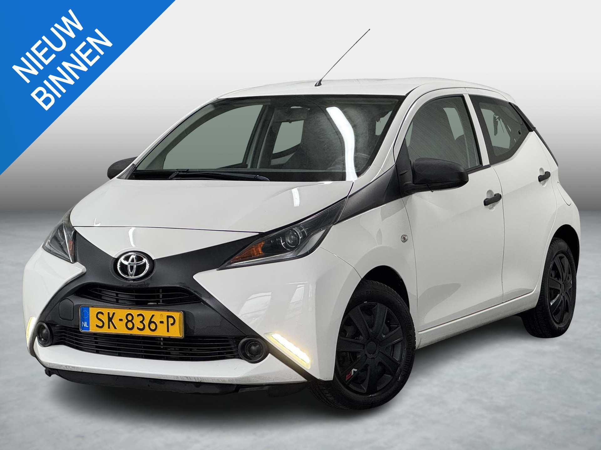 Toyota Aygo 1.0 VVT-i X-Fun NL Airco Bluetooth