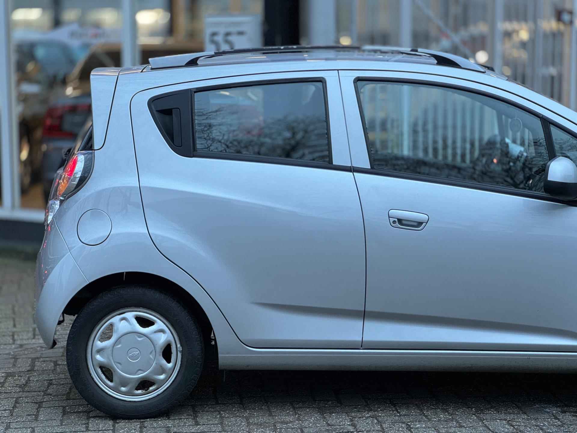 Chevrolet Spark 1.0 16V LS Bi-Fuel|Nieuwe APK|Boekjes|4x elektrische ramen|LPG en benzine|Nette auto - 33/39