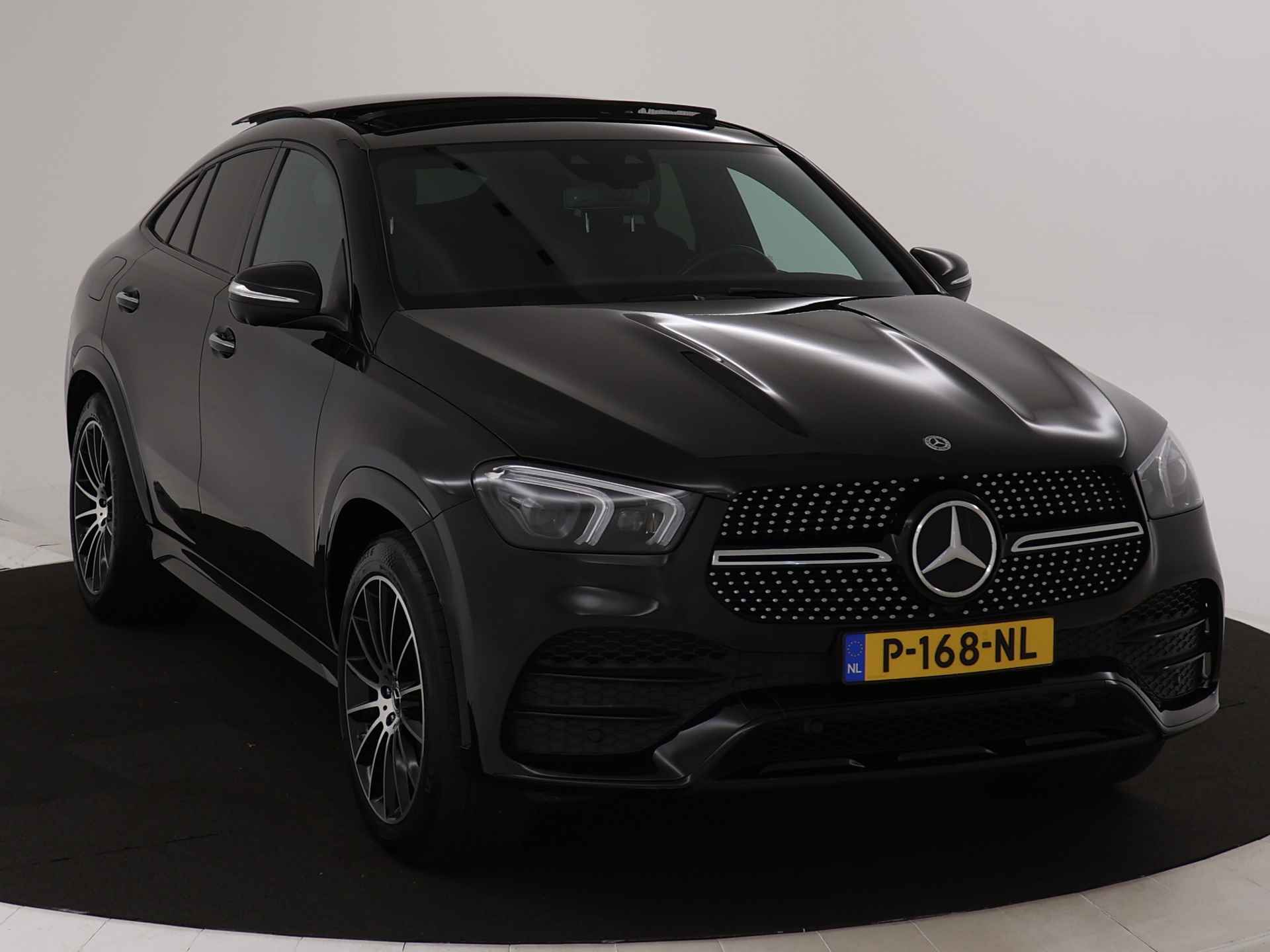 Mercedes-Benz GLE Coupé 350 e 4MATIC Premium | Panoramadak | Burmester | Memory Stoelen | Distronic | Trekhaak | Navigatie | 360 Camera | Dodehoek Ass. | Multibeam LED | | Inclusief 24 maanden MB Certified garantie voor Europa. - 29/46