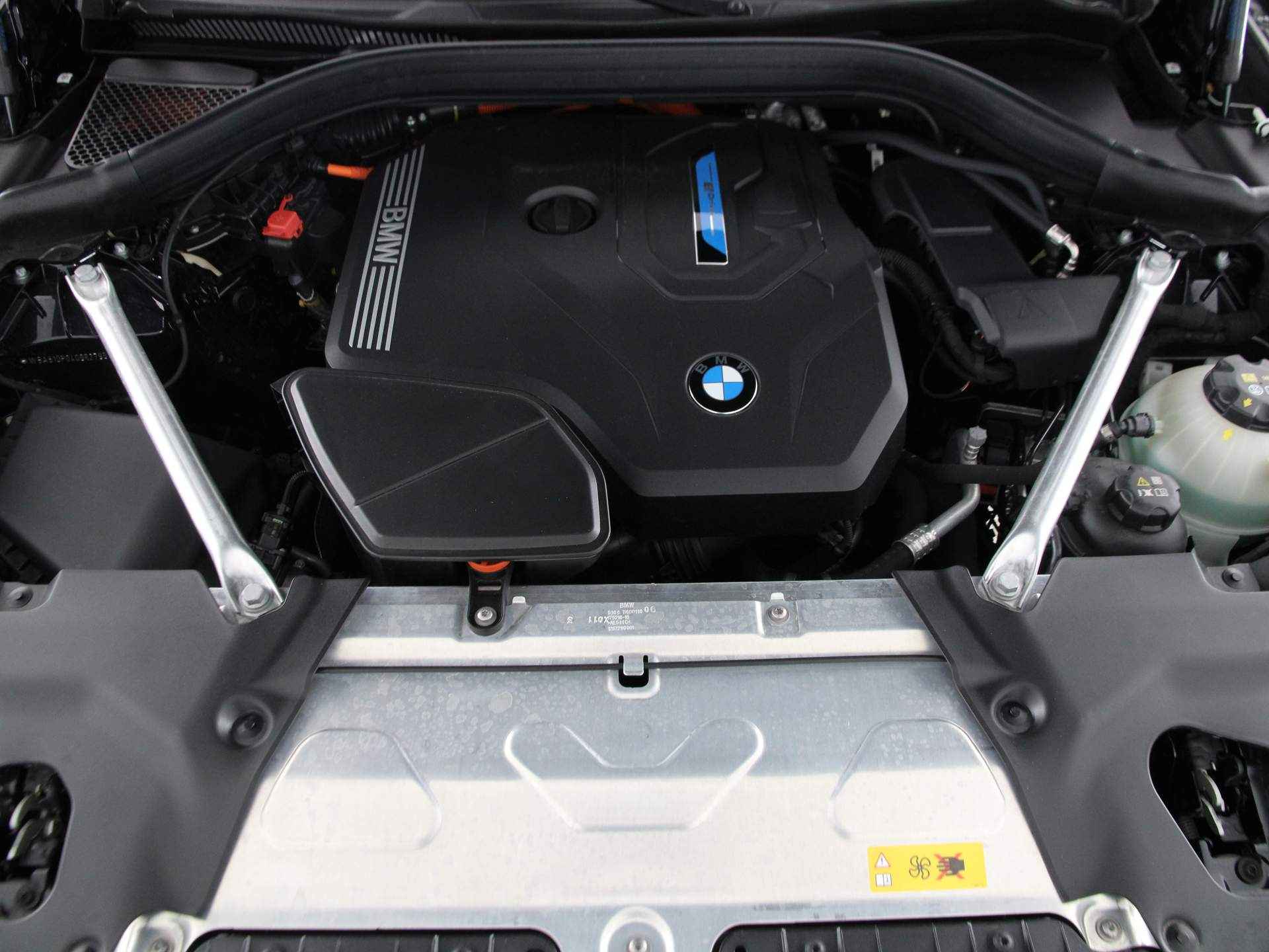 BMW X3 xDrive30e High Executive M-Sport - 5/25