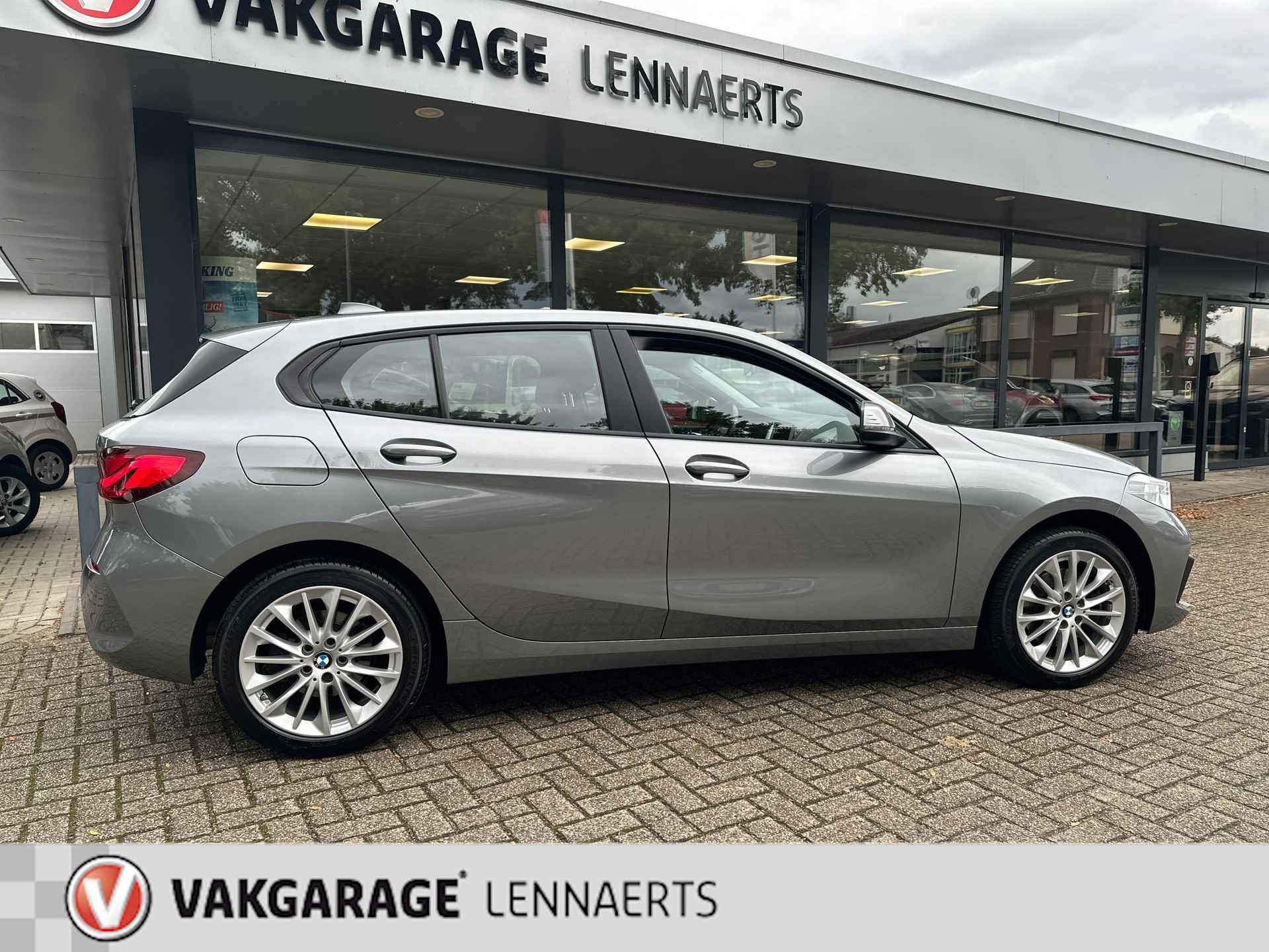 BMW 1-serie 116i Business Edition Plus, Rijklaarprijs / 12 mnd garantie - 10/30