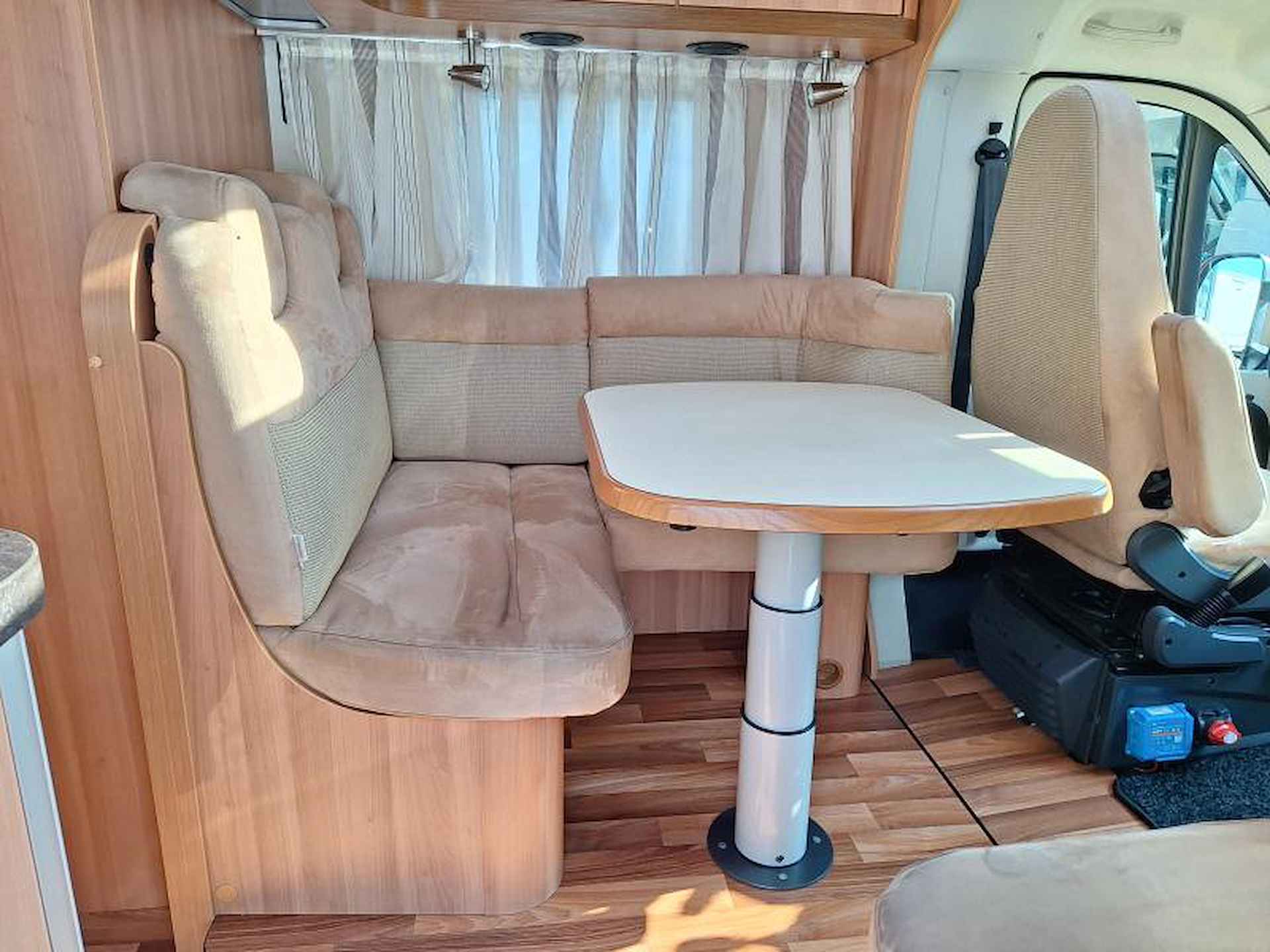 Hymer Tramp CL Exclusive L 674 CL - 2 APARTE BEDDEN - 8/21