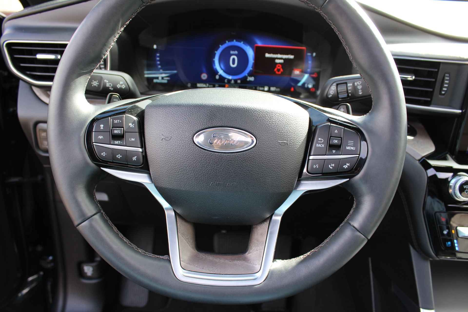 Ford Explorer 3.0 V6 EcoBoost PHEV Platinum | Massage | Panoramadak | Navigatie | B&O | Full Options - 15/56