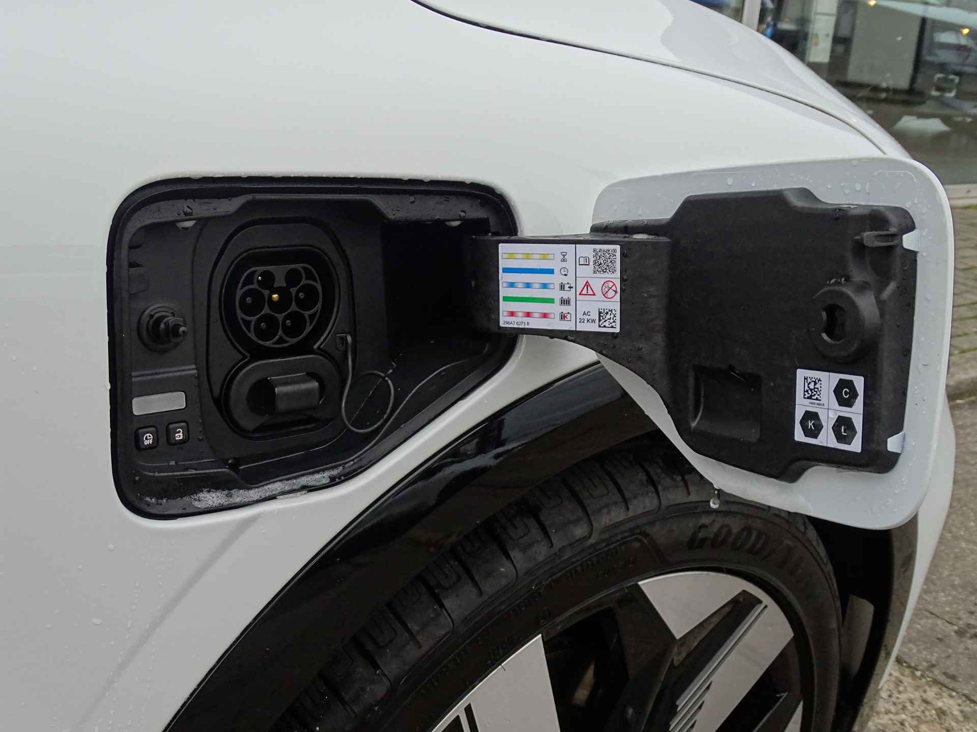 Renault Megane E-Tech EV60 Optimum Charge Techno PACK WINTER / PACK AUGMENTED VISION & ADVANCED DRIVING ASSIST - 9/37