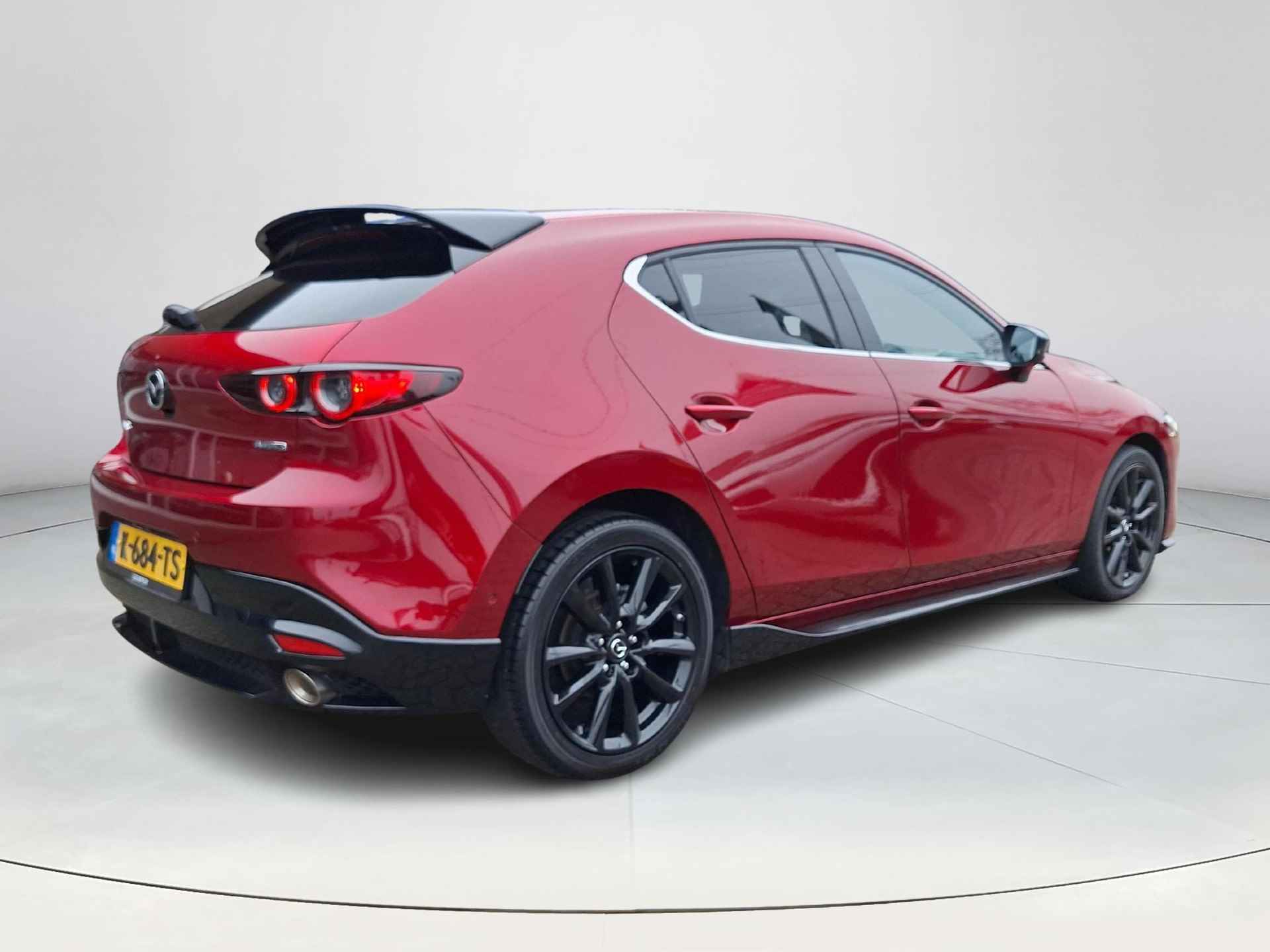 Mazda 3 2.0 e M Hybrid 186 Luxury Aero Pack Automaat Mazda 3 2.0 e-SkyActiv-X M Hybrid 186 Luxury Aero Pack | Rijklaarprijs! | Sport Pack | Leder | Memory Seat | Full LED | Adaptive CC | Climate Control | Inclusief 36 mnd Garantie! | - 6/42