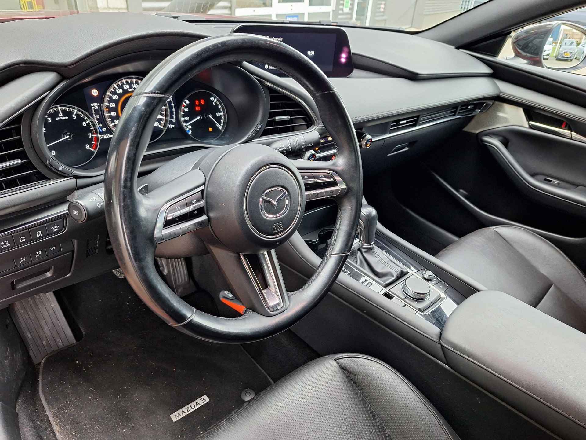 Mazda 3 2.0 e M Hybrid 186 Luxury Aero Pack Automaat Mazda 3 2.0 e-SkyActiv-X M Hybrid 186 Luxury Aero Pack | Rijklaarprijs! | Sport Pack | Leder | Memory Seat | Full LED | Adaptive CC | Climate Control | Inclusief 36 mnd Garantie! | - 35/42