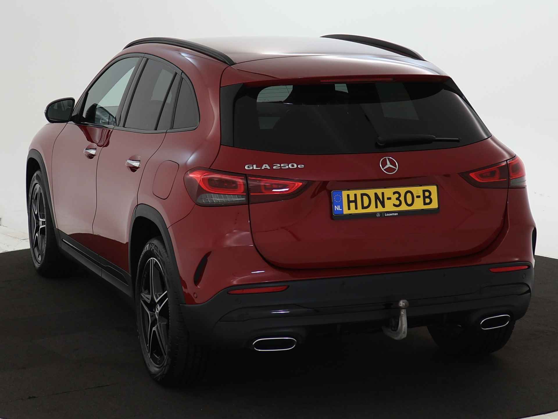 Mercedes-Benz GLA 250 e AMG Plug-In Hybride | 360° camera | Distronic | Trekhaak | Nightpakket | Sfeerverlichting | Inclusief 24 maanden MB Certified garantie voor Europa. - 5/48