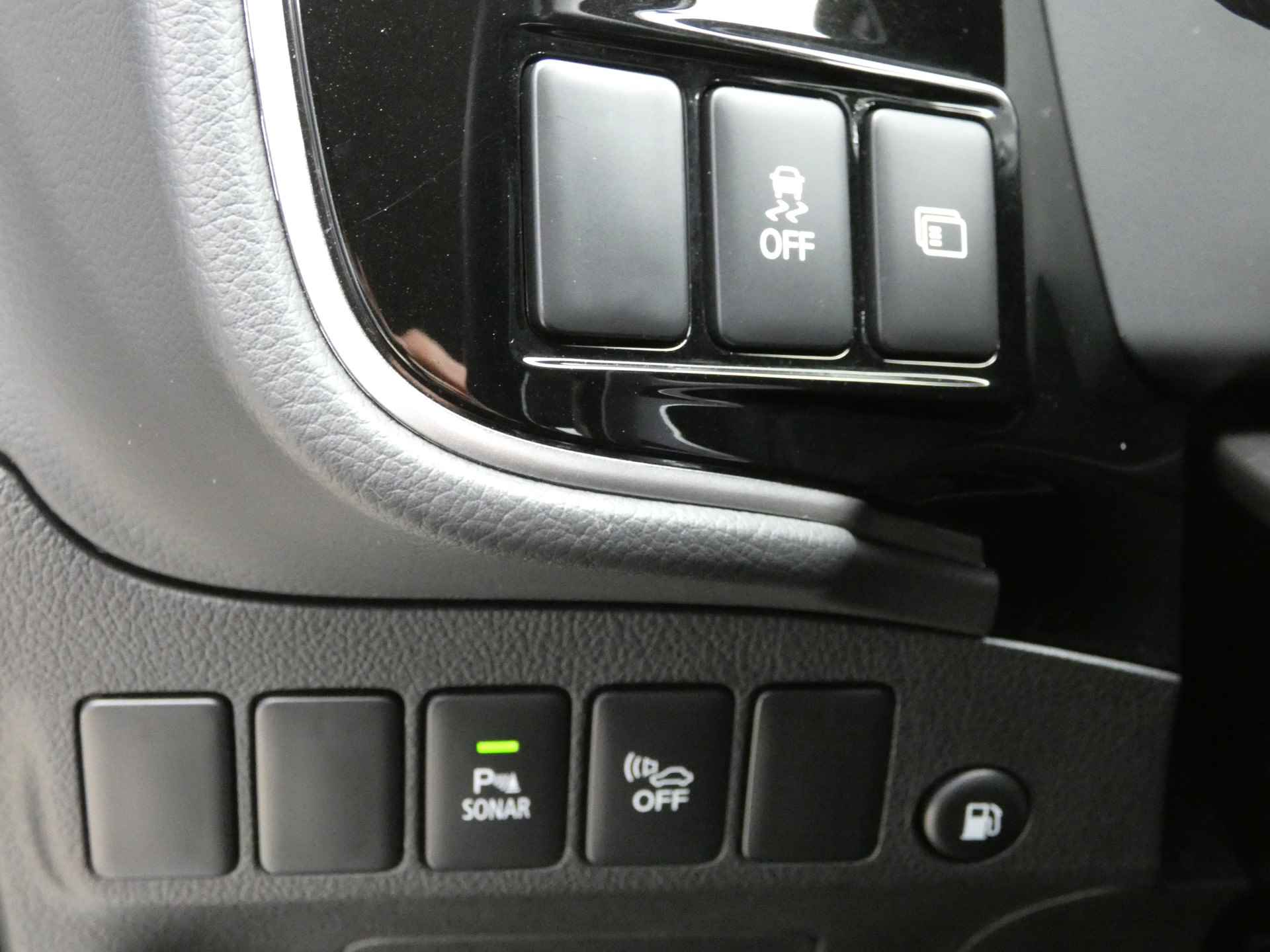 Mitsubishi Outlander 2.4 PHEV Pure+ Automaat! | Camera | Stoelverwarming | Parkeersensoren - 37/61