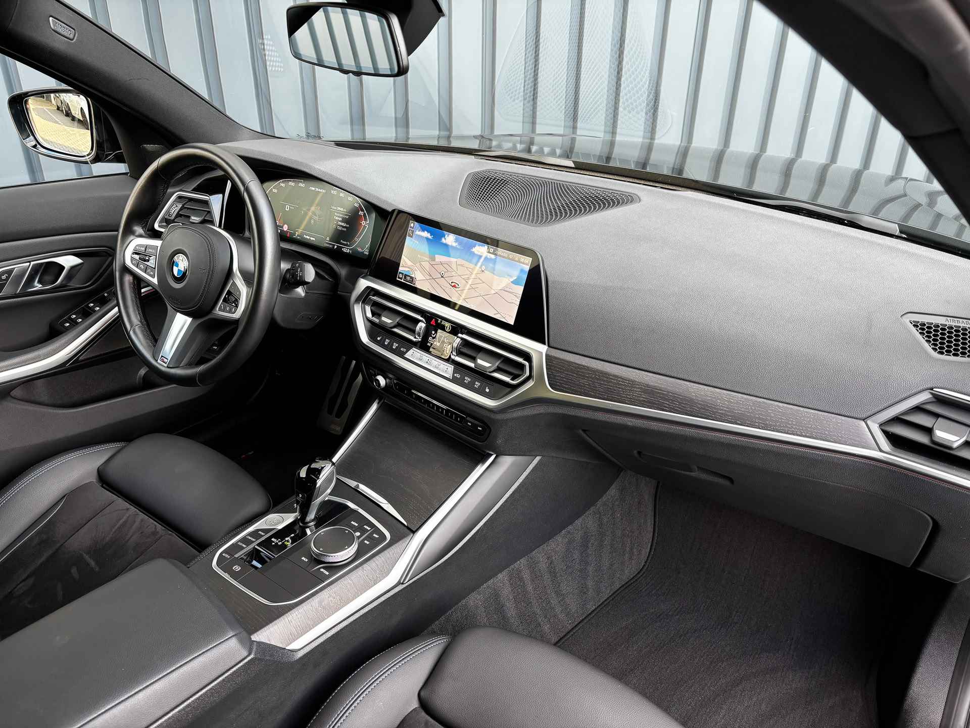 BMW 3 Serie Touring M340i xDrive | 360 Camera | Laser | Panodak | Headup | Harman/Kardon | Prijs Rijklaar!! - 40/68