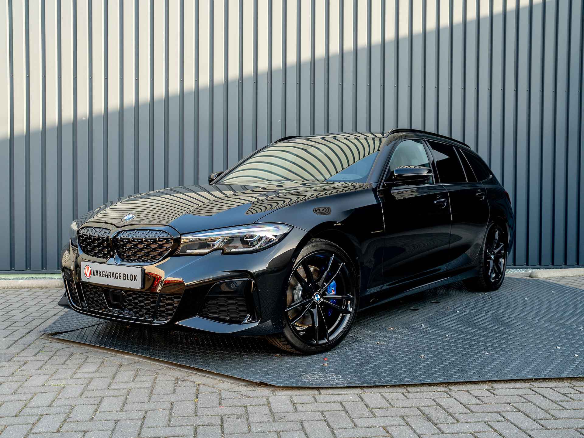 BMW 3 Serie Touring M340i xDrive | 360 Camera | Laser | Panodak | Headup | Harman/Kardon | Prijs Rijklaar!! - 63/68