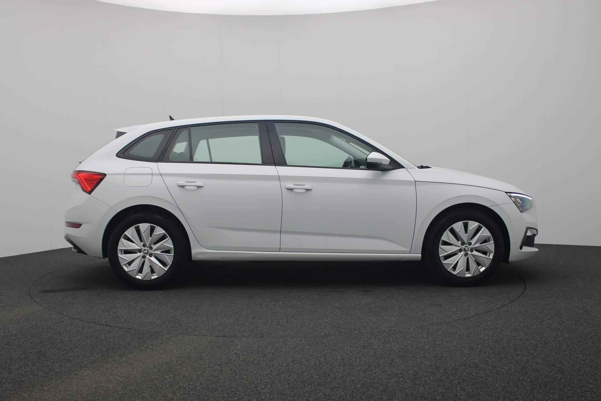 Skoda Scala 1.0 TSI 115PK DSG Business Edition | Parkeersensoren voor/achter | Navi | Stoelverwarming | Apple Carplay / Android Auto | Virtual Cockpit - 18/35