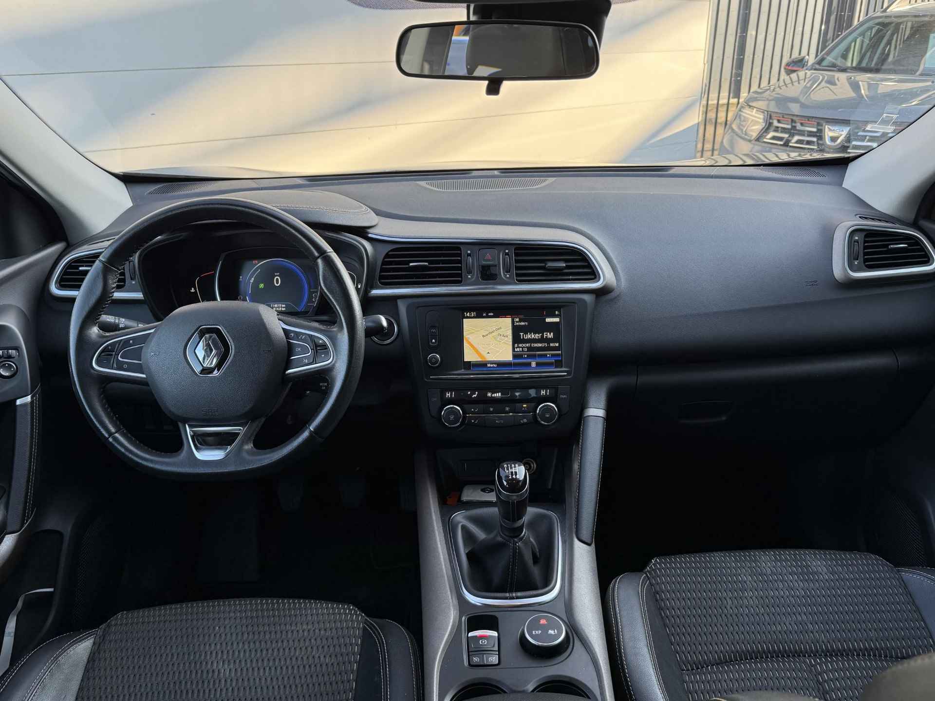 Renault Kadjar 1.2 TCe Intens Black Edition (Hoge instap) Navigatie | Parkeerhulp | Onderhoudshistorie - 17/36