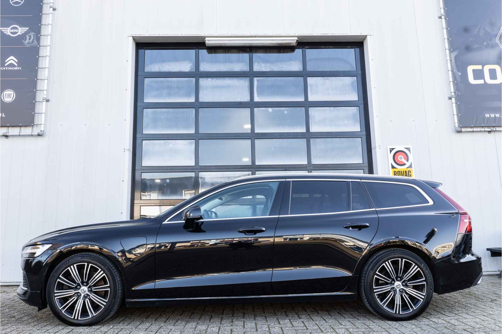 Volvo V60 2.0 T6 Recharge AWD Inscription ✅360✅H&K✅Pilot.ass✅ACC✅Trekhaak - 4/33