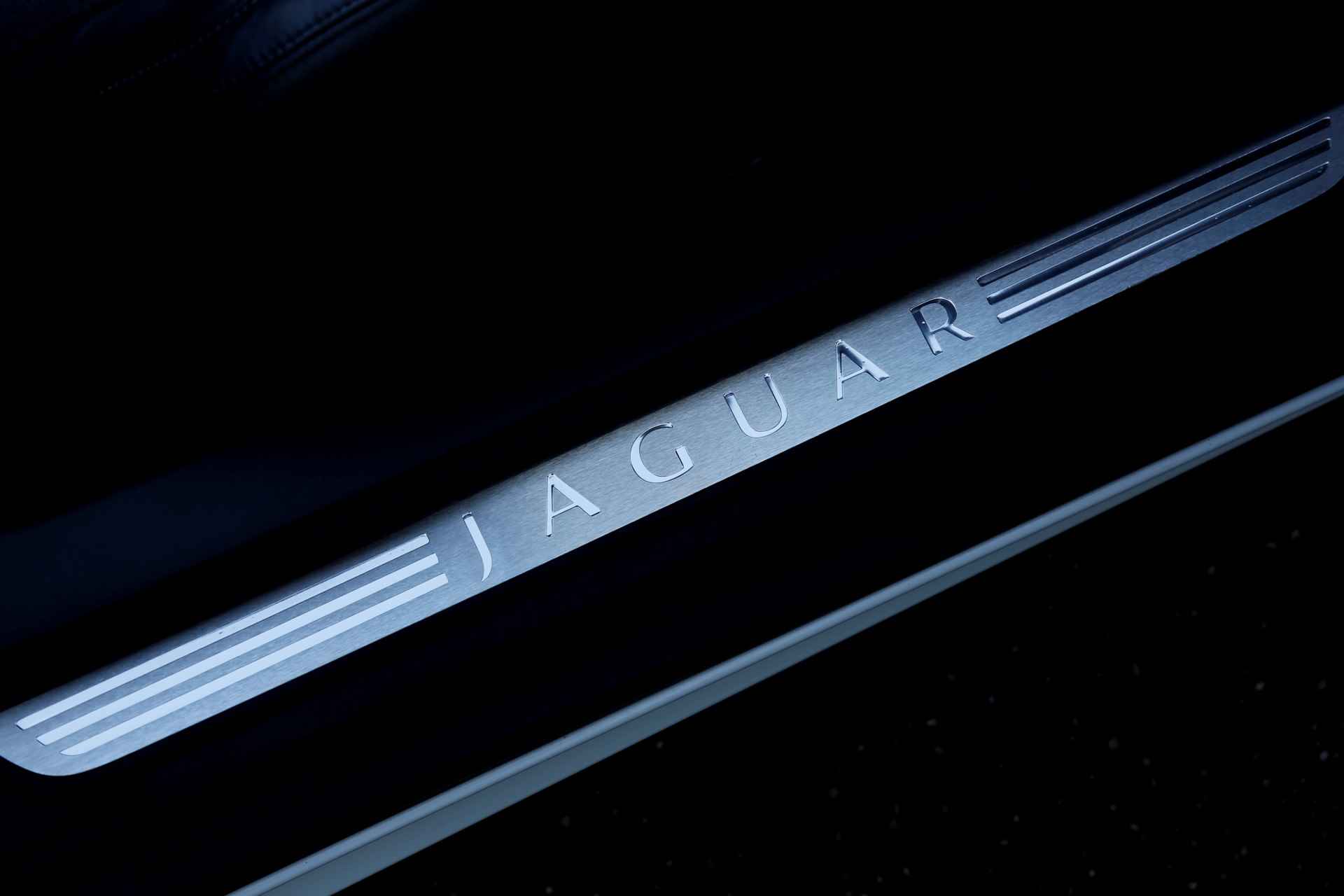 Jaguar XKR 5.0 V8 510PK S/C Convertible*Perfect onderh.*Facelift*Bowers&Wilkins/Stoelverw./Stuurverw./Stoelkoeling/Alcantara Stuur/Camera/W - 27/58
