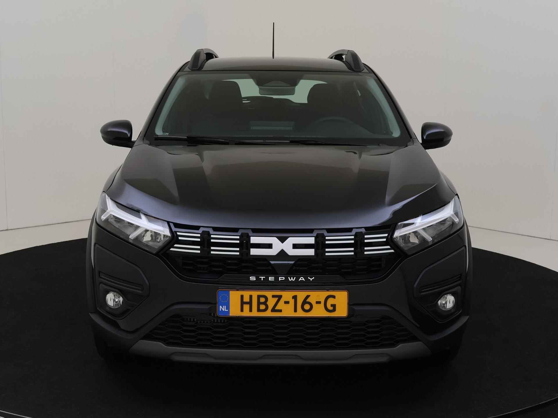 Dacia Sandero Stepway TCe 110 Stepway Expression - 3/27