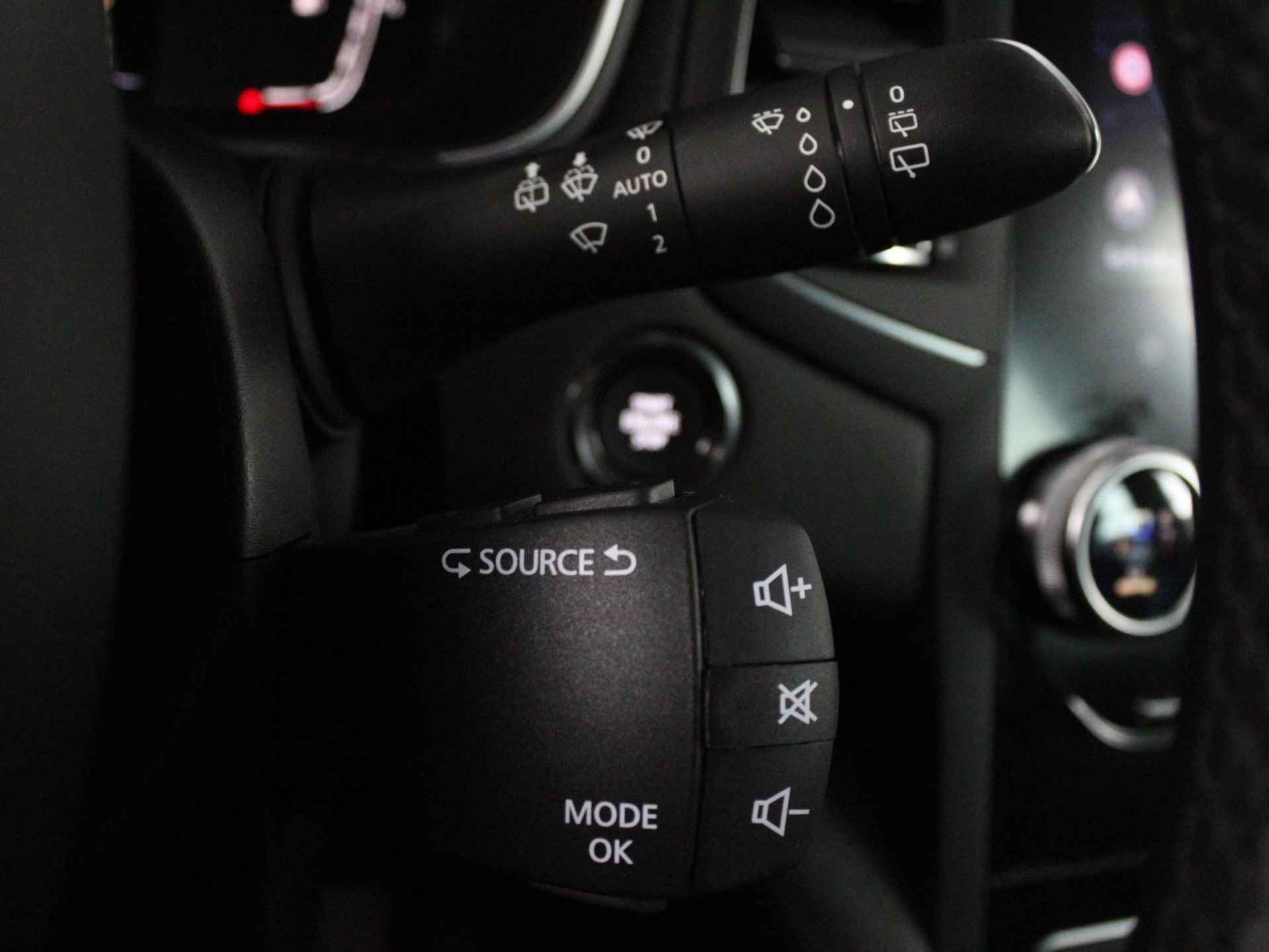 Renault Mégane Estate 1.3 TCe 140 EDC Intens | Automaat | Trekhaak | 1.700 KG trekgewicht | All-Season | LED | Apple Carplay | Navigatie | Parkeersensor - 33/48