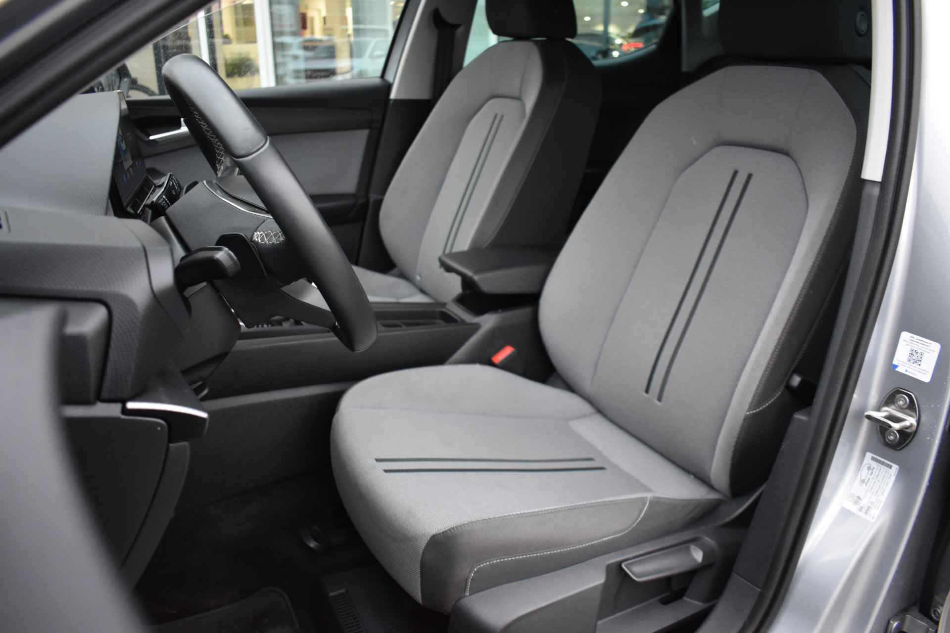SEAT Leon 1.0 eTSI 110PK DSG-7 Style Business Intense | NAVIGATIE | CAMERA | ADAPT. CRUISE - 10/35